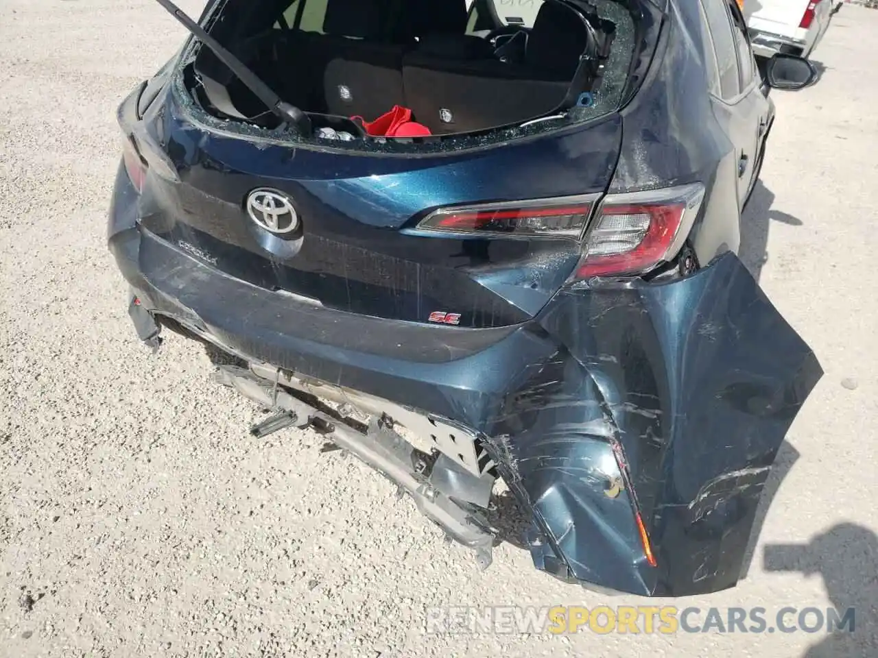 9 Photograph of a damaged car JTND4MBE7M3142030 TOYOTA COROLLA 2021