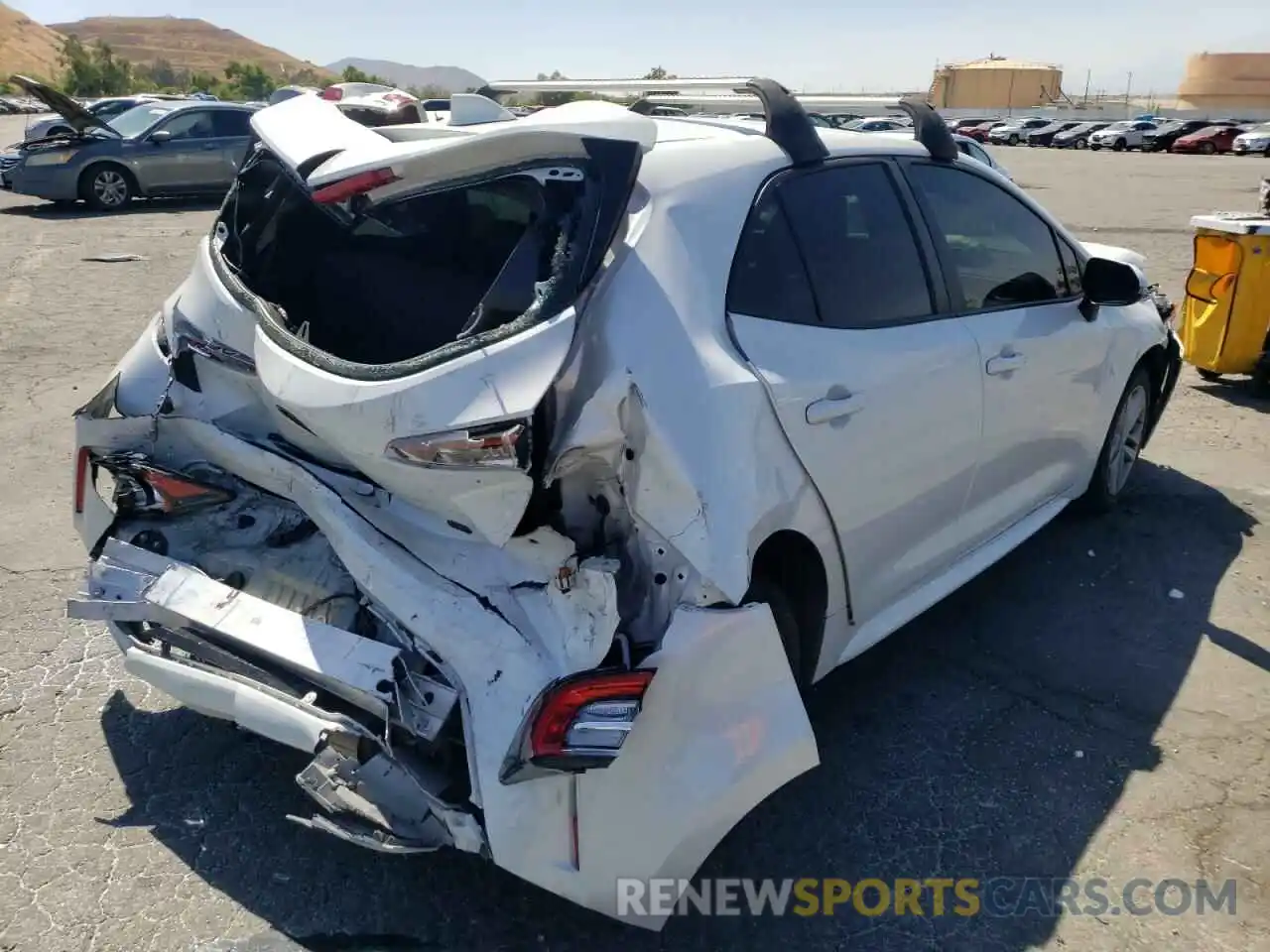 4 Photograph of a damaged car JTND4MBE8M3105830 TOYOTA COROLLA 2021