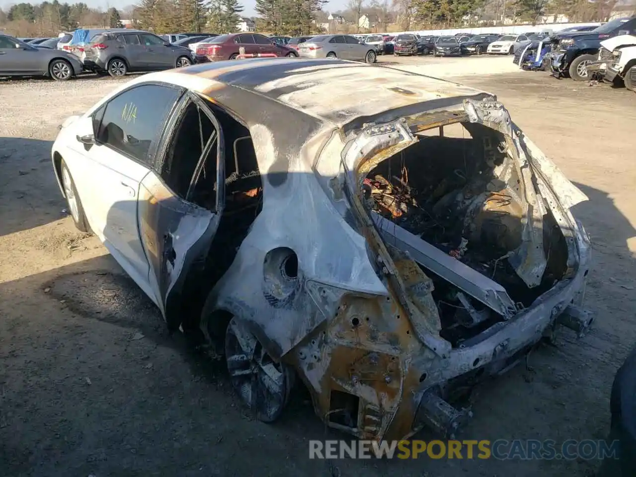 3 Photograph of a damaged car JTND4MBE9M3114682 TOYOTA COROLLA 2021