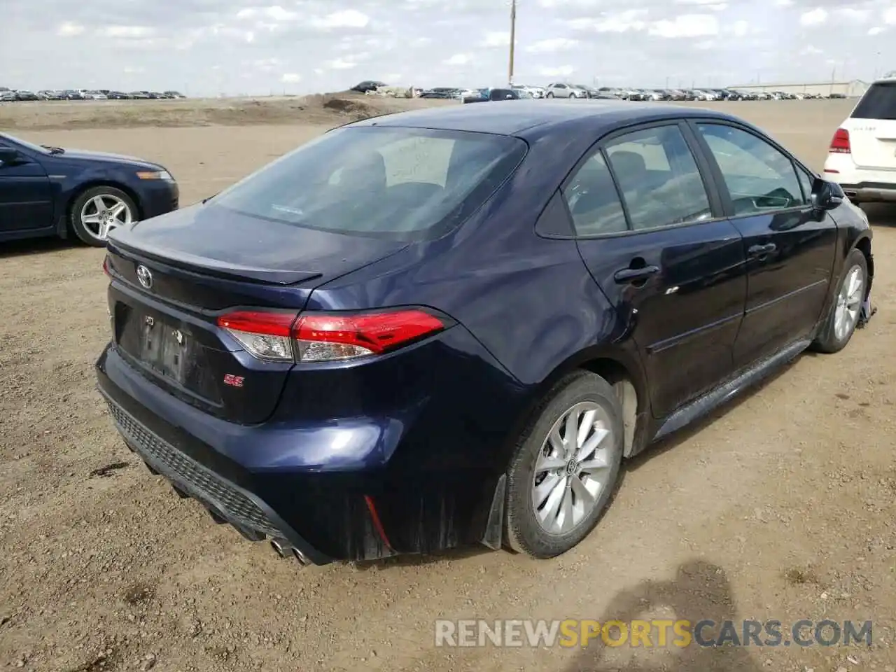 4 Photograph of a damaged car 5YFB4MBE5NP104431 TOYOTA COROLLA 2022