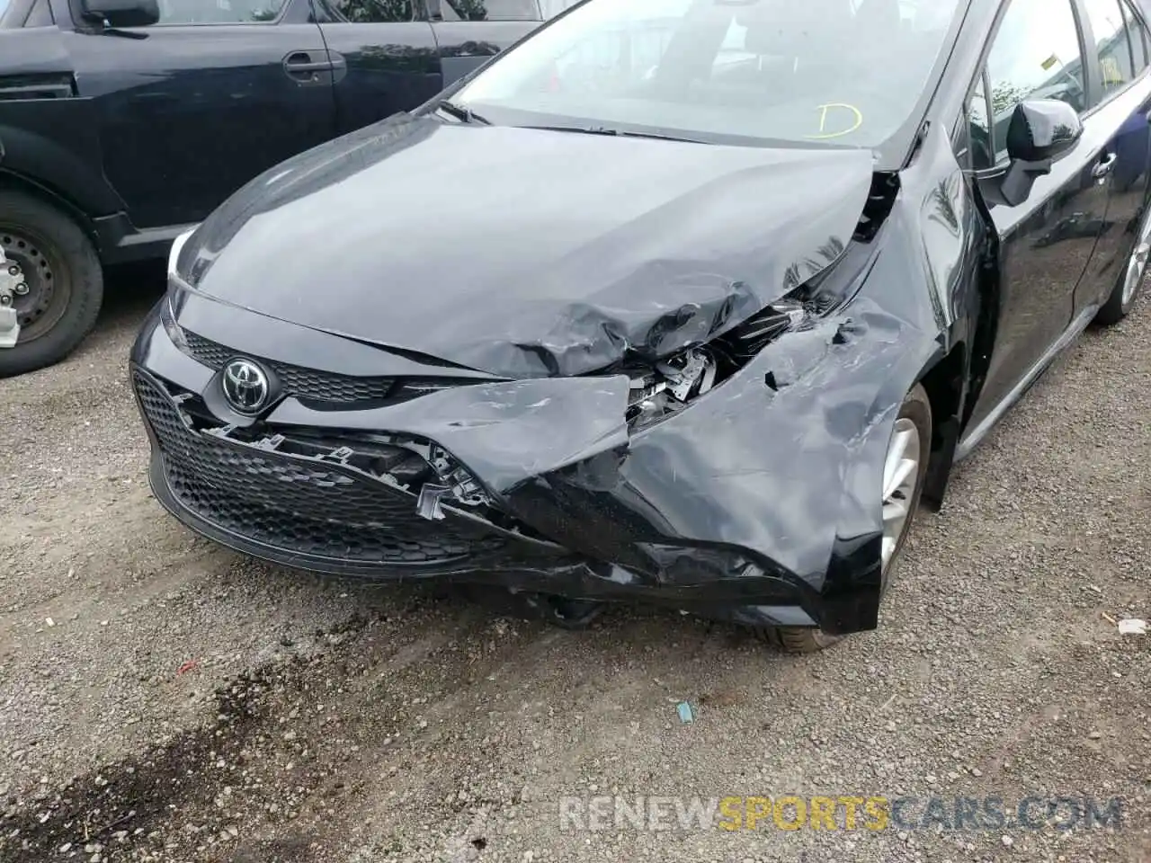 9 Photograph of a damaged car 5YFBPMBE7NP311751 TOYOTA COROLLA 2022