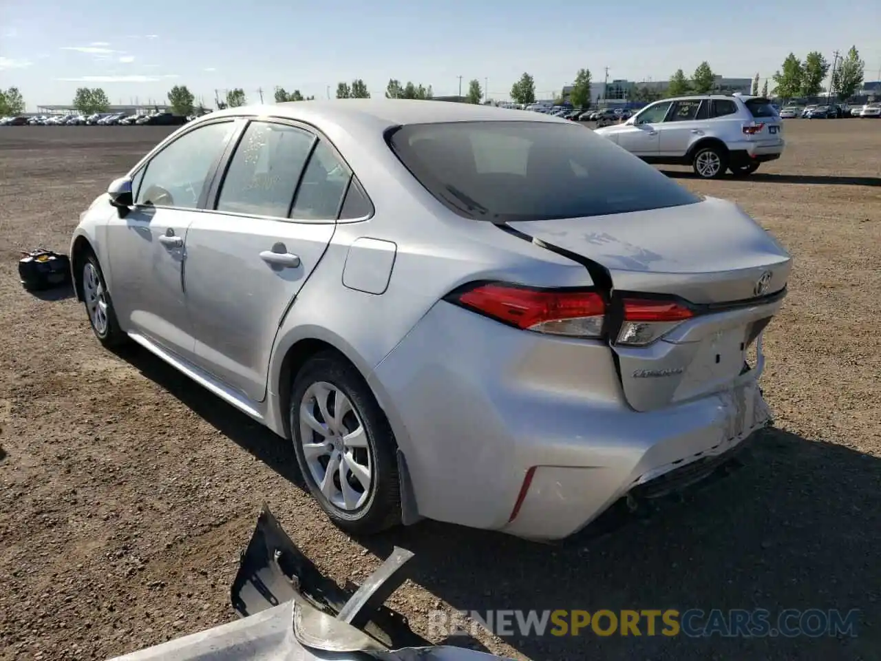 3 Photograph of a damaged car 5YFBPMBE9NP271964 TOYOTA COROLLA 2022