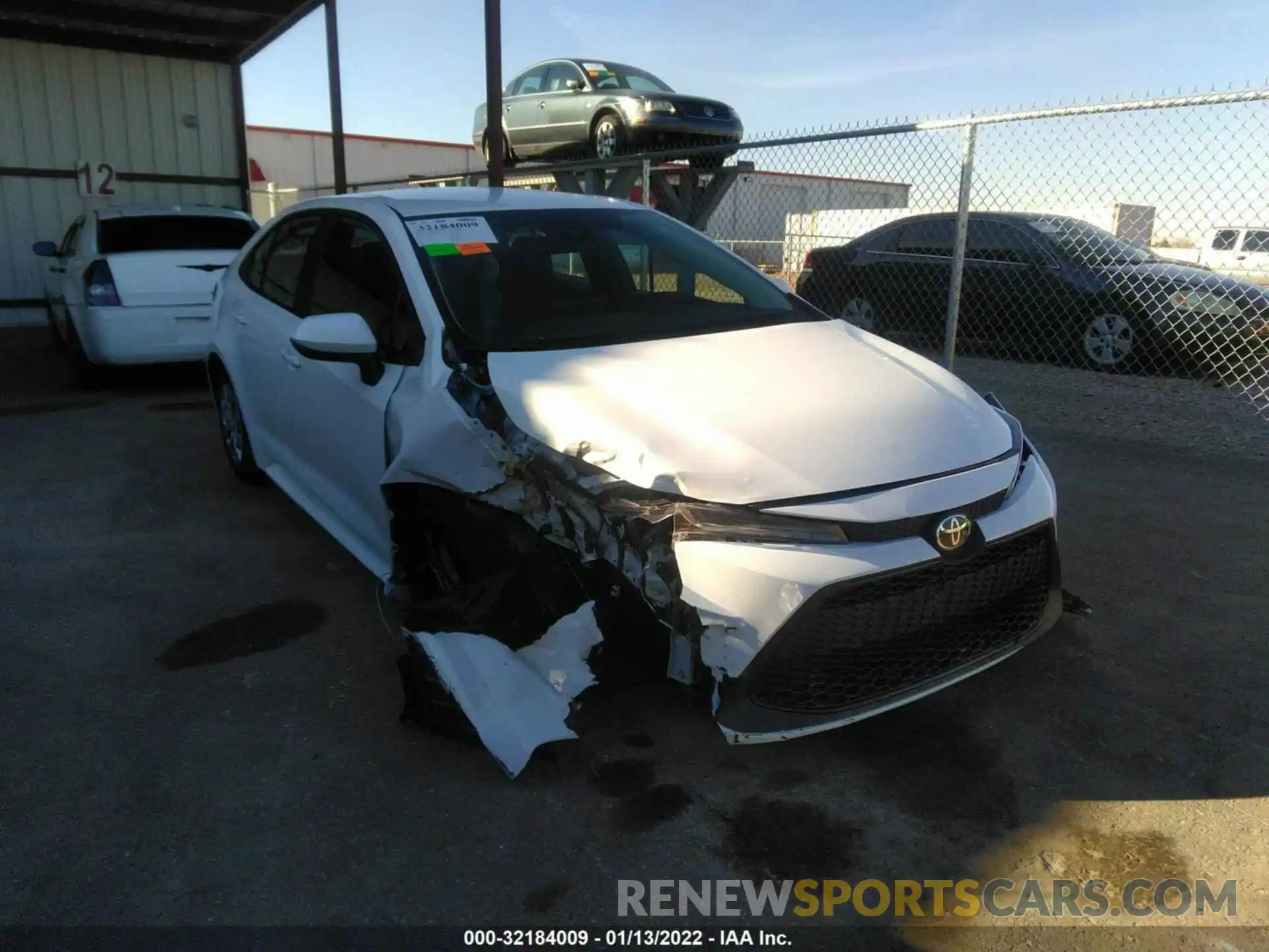 1 Photograph of a damaged car 5YFDPMAE1NP300304 TOYOTA COROLLA 2022