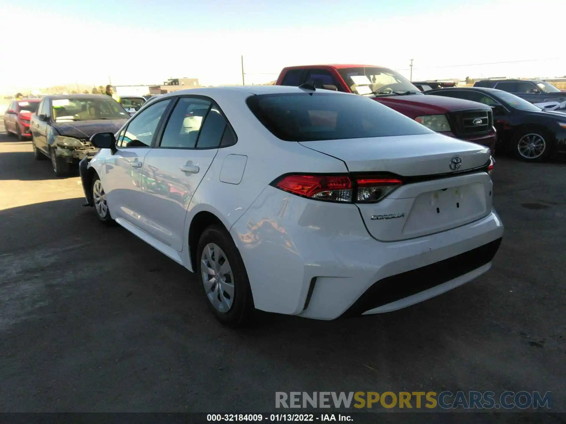 3 Photograph of a damaged car 5YFDPMAE1NP300304 TOYOTA COROLLA 2022