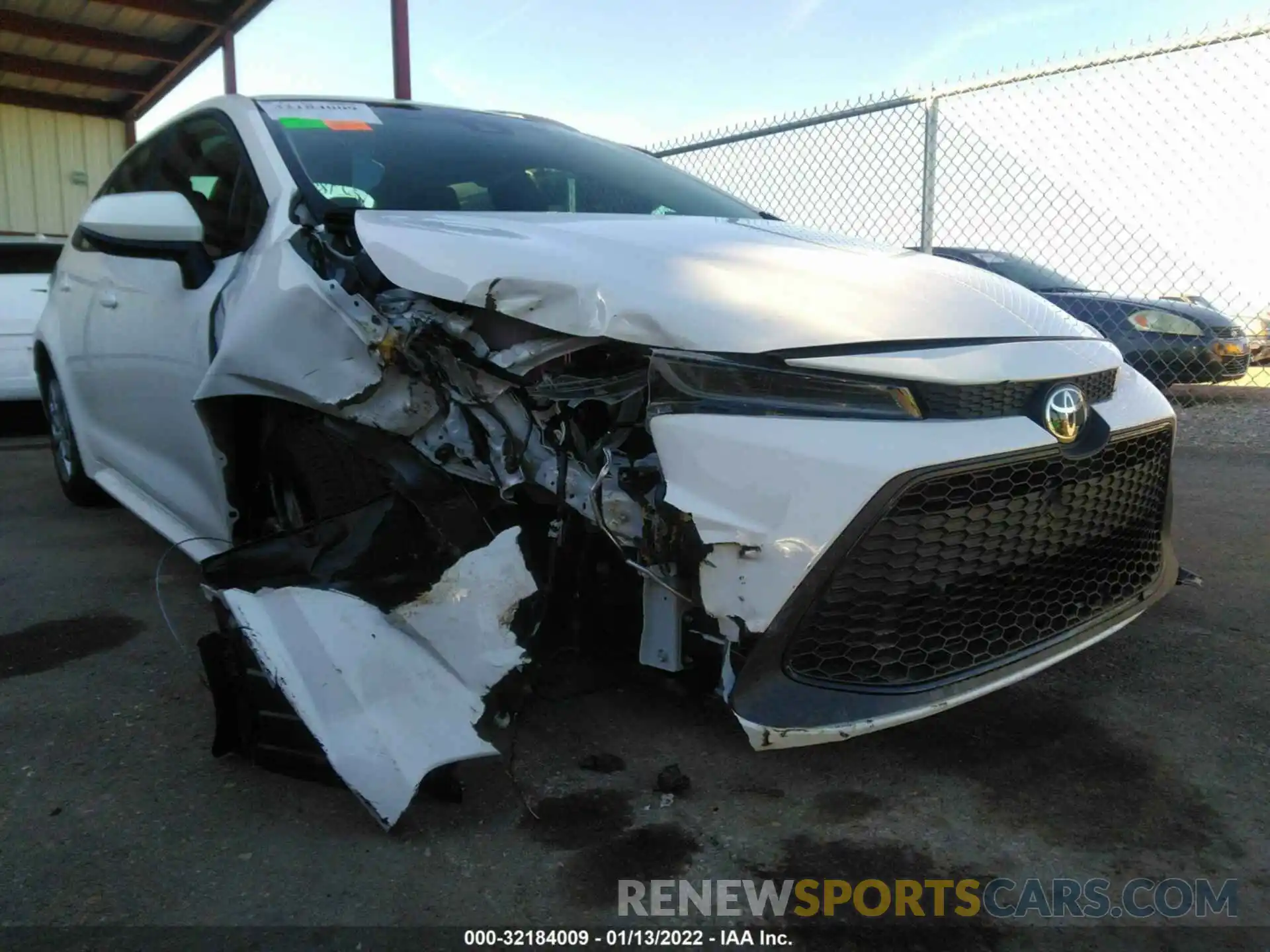 6 Photograph of a damaged car 5YFDPMAE1NP300304 TOYOTA COROLLA 2022