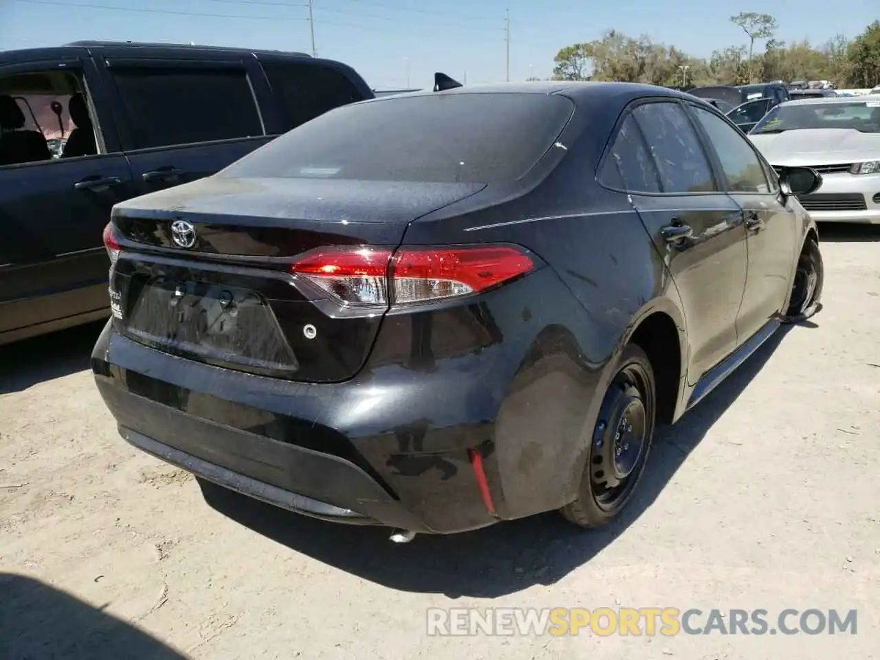 4 Photograph of a damaged car 5YFDPMAE2NP273646 TOYOTA COROLLA 2022