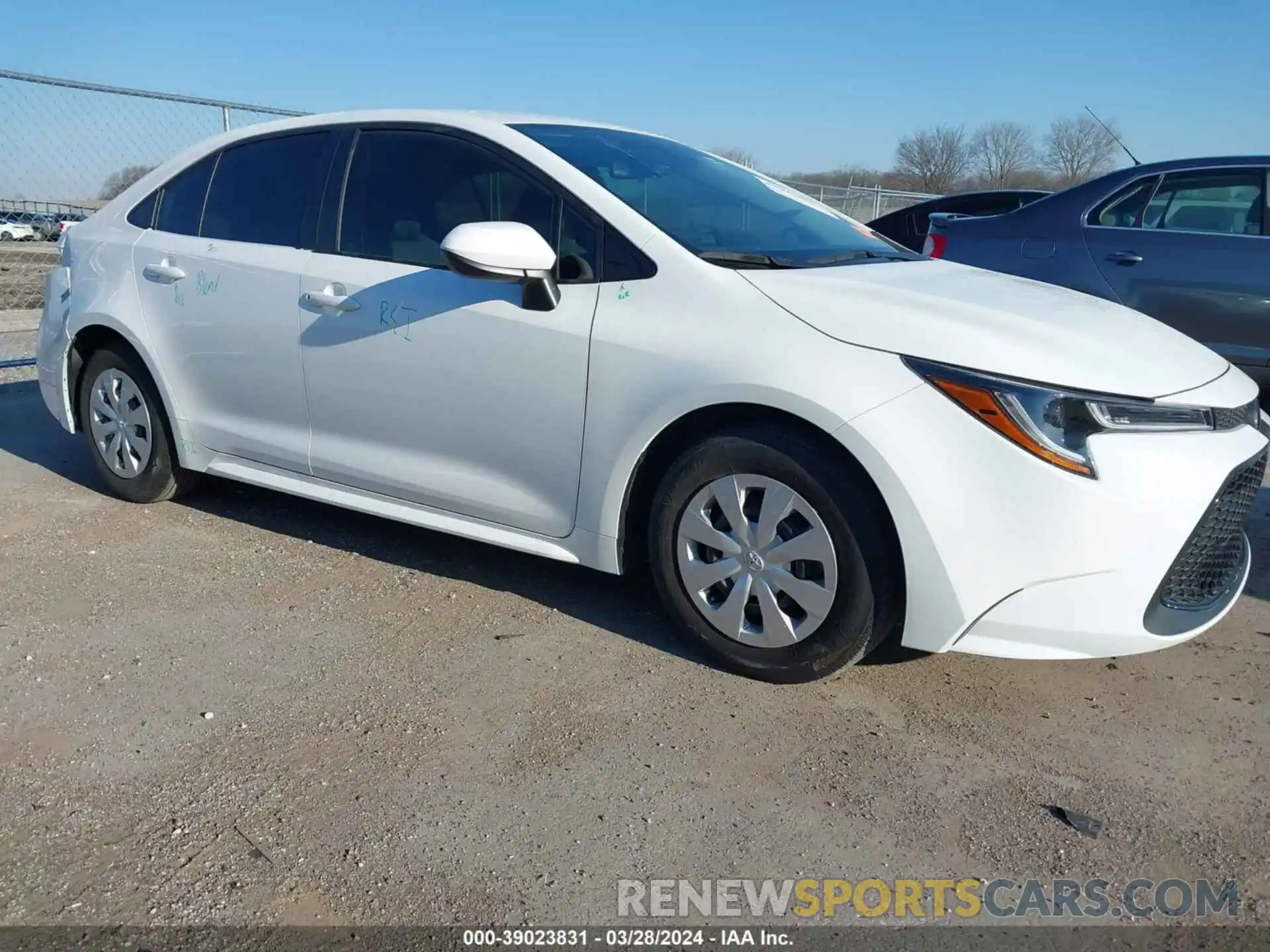 13 Photograph of a damaged car 5YFDPMAE3NP368832 TOYOTA COROLLA 2022