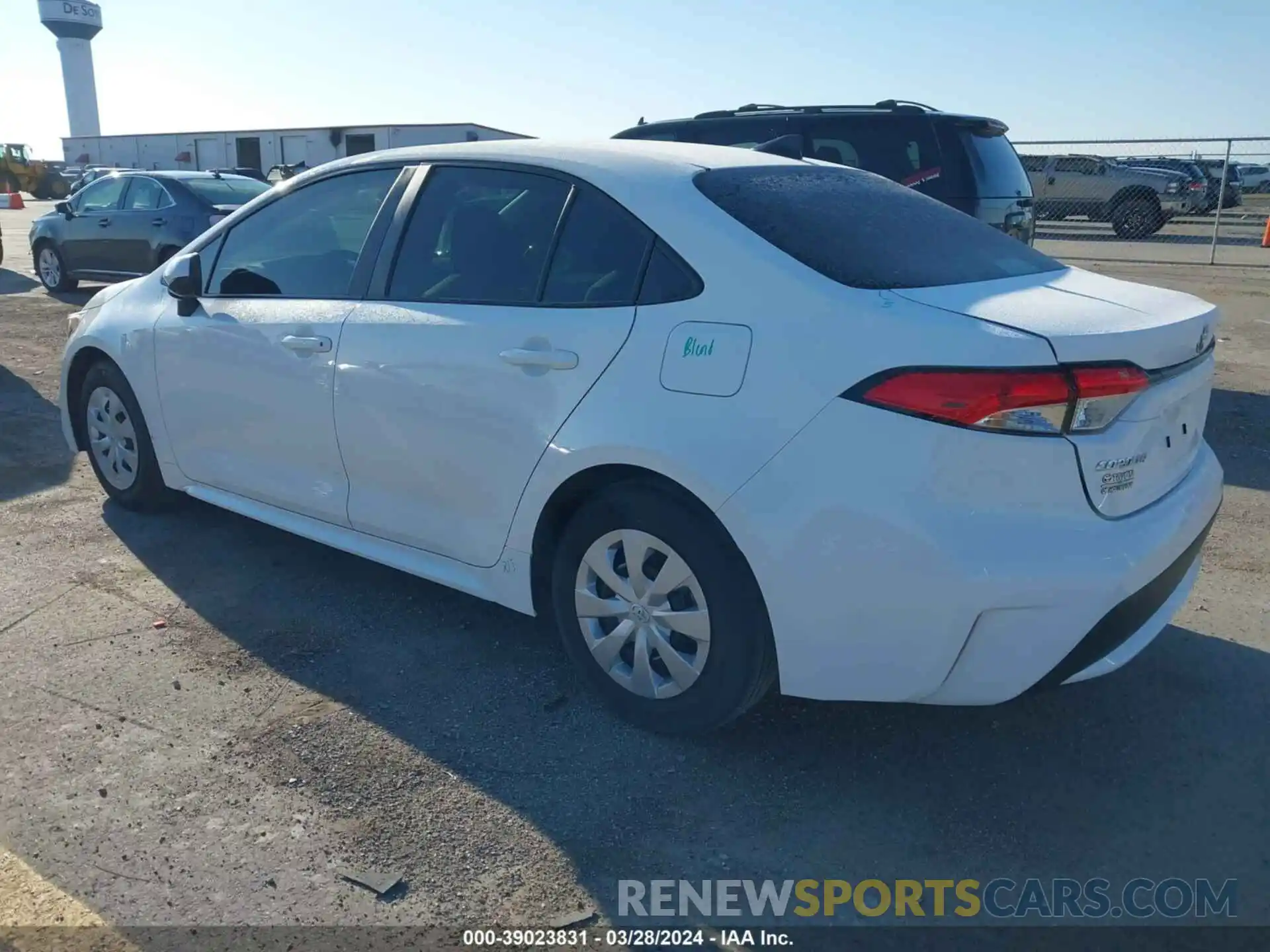 3 Photograph of a damaged car 5YFDPMAE3NP368832 TOYOTA COROLLA 2022