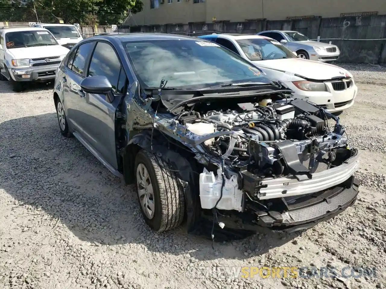 1 Photograph of a damaged car 5YFDPMAE5NP284799 TOYOTA COROLLA 2022