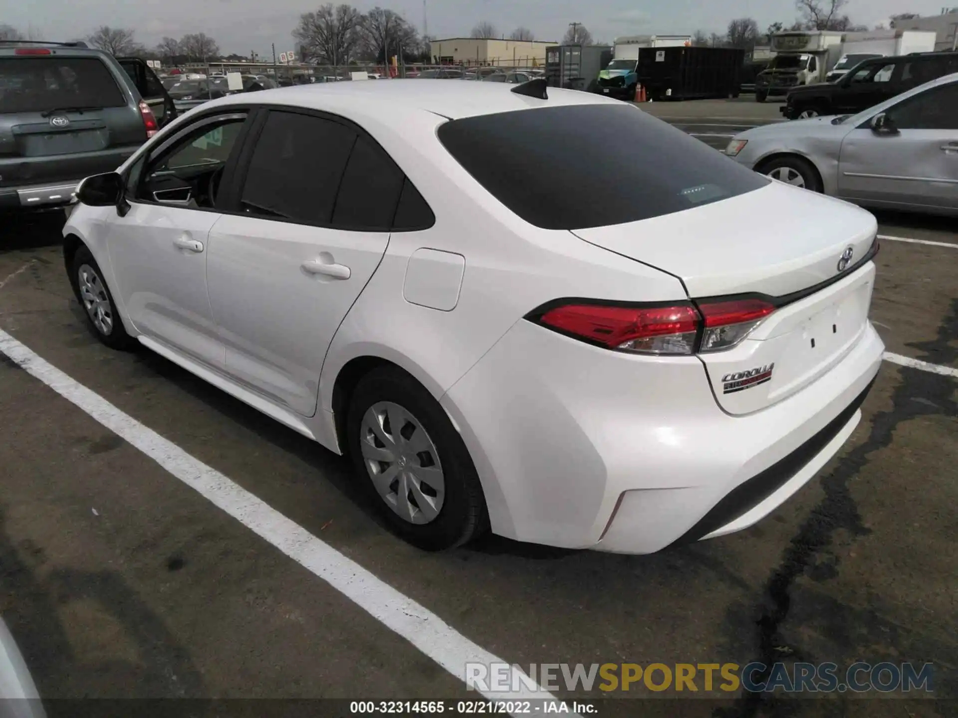 3 Photograph of a damaged car 5YFDPMAE7NP278499 TOYOTA COROLLA 2022