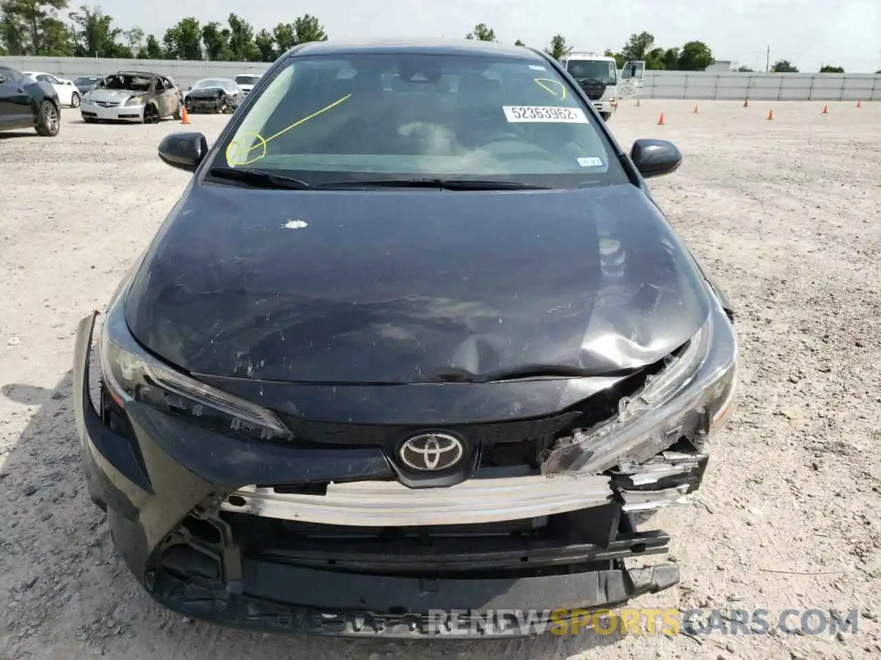 9 Photograph of a damaged car 5YFDPMAE8NP291388 TOYOTA COROLLA 2022