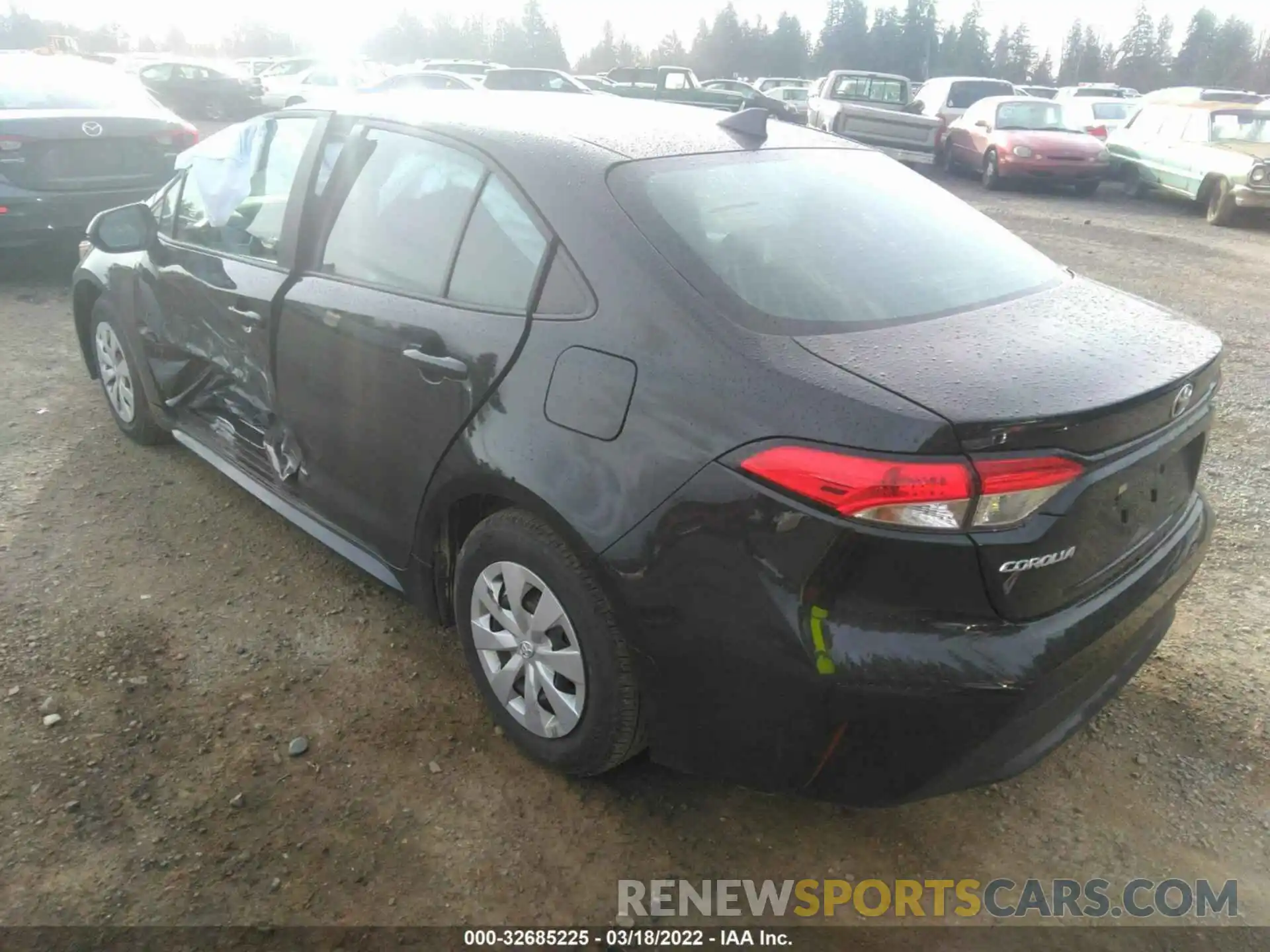 3 Photograph of a damaged car 5YFDPMAEXNP279081 TOYOTA COROLLA 2022