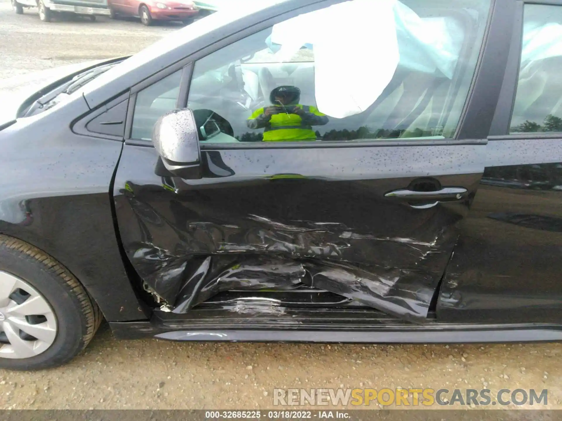 6 Photograph of a damaged car 5YFDPMAEXNP279081 TOYOTA COROLLA 2022