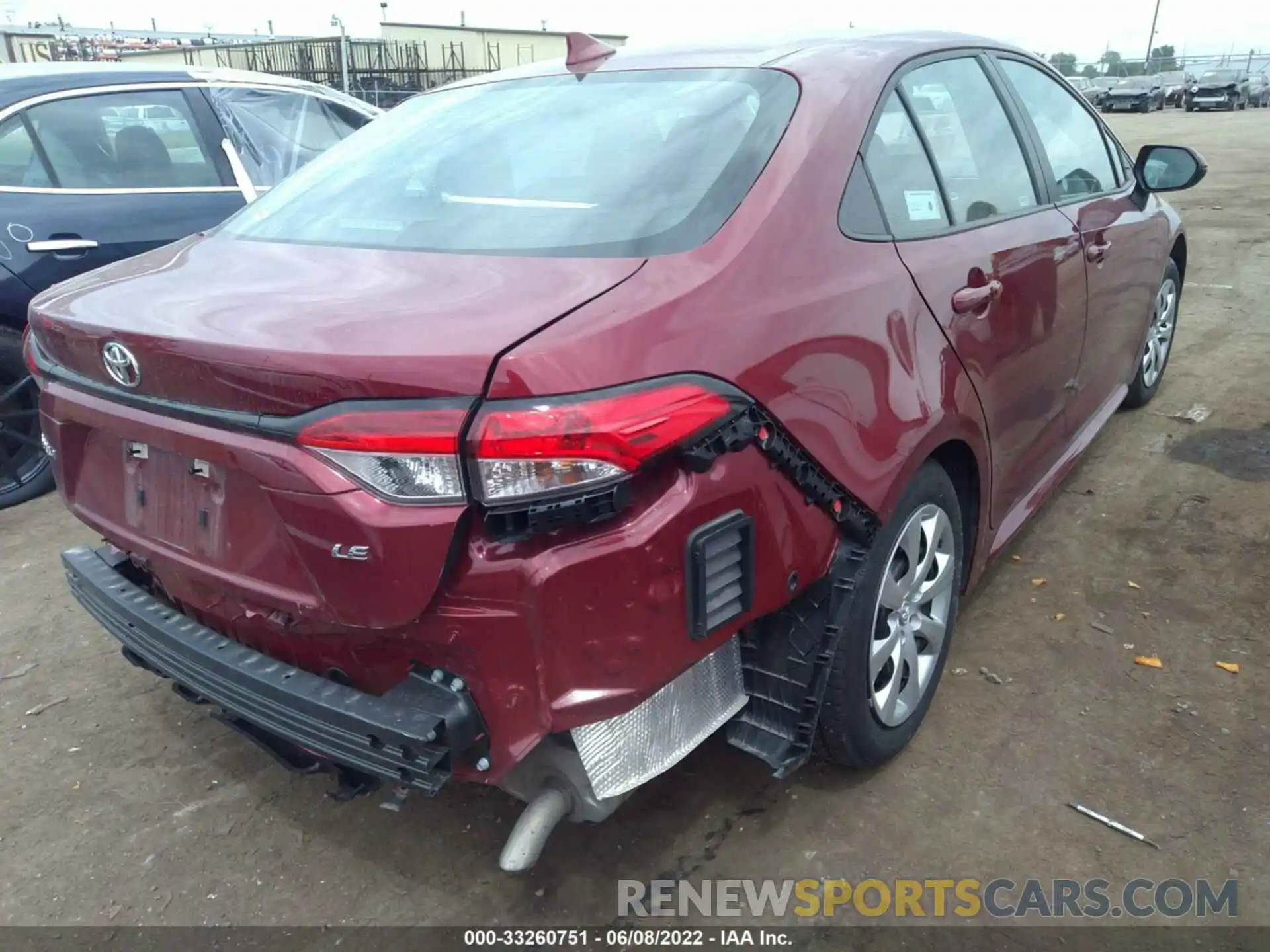 4 Photograph of a damaged car 5YFEPMAE0NP273214 TOYOTA COROLLA 2022