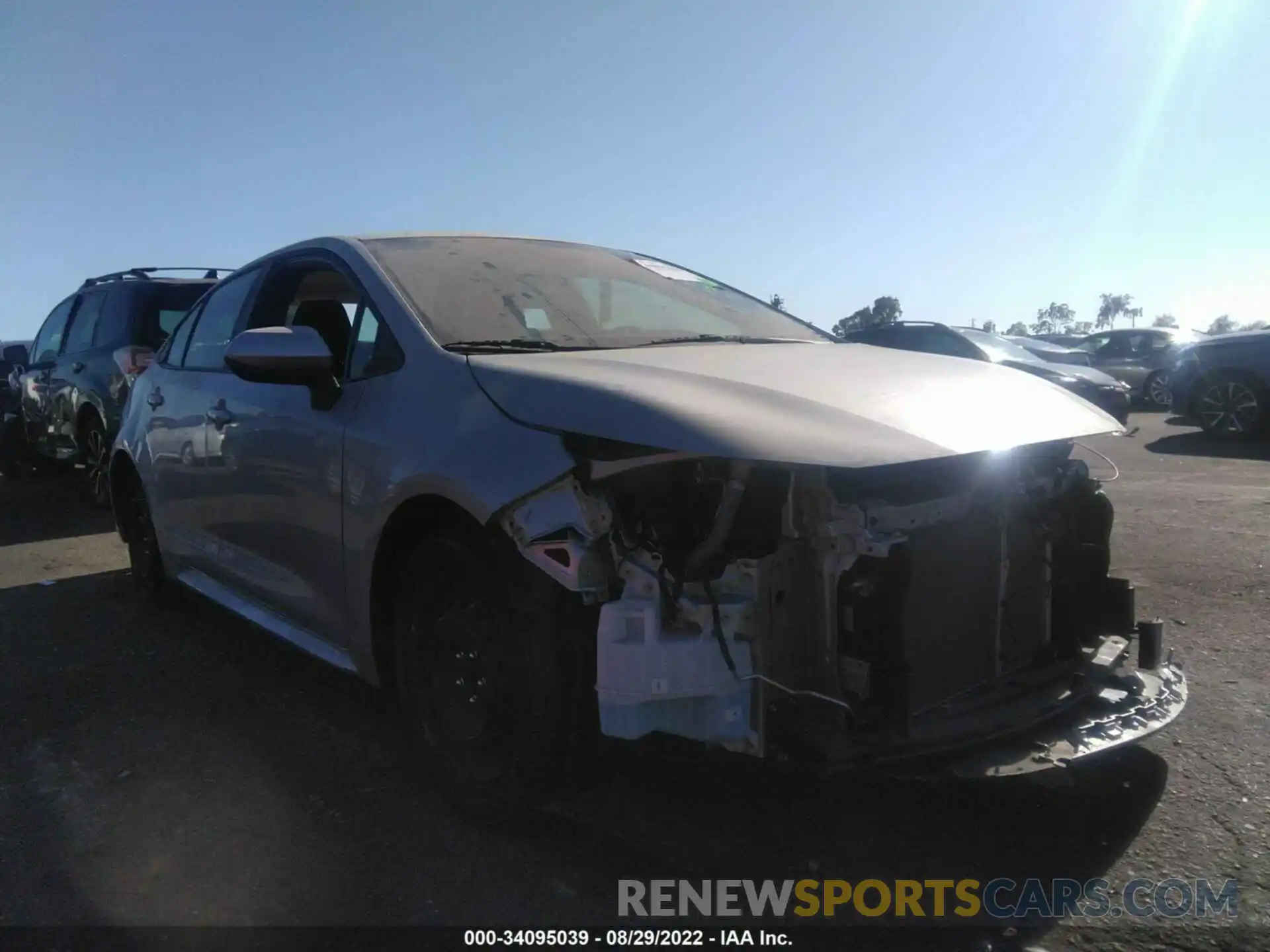 1 Photograph of a damaged car 5YFEPMAE0NP273858 TOYOTA COROLLA 2022