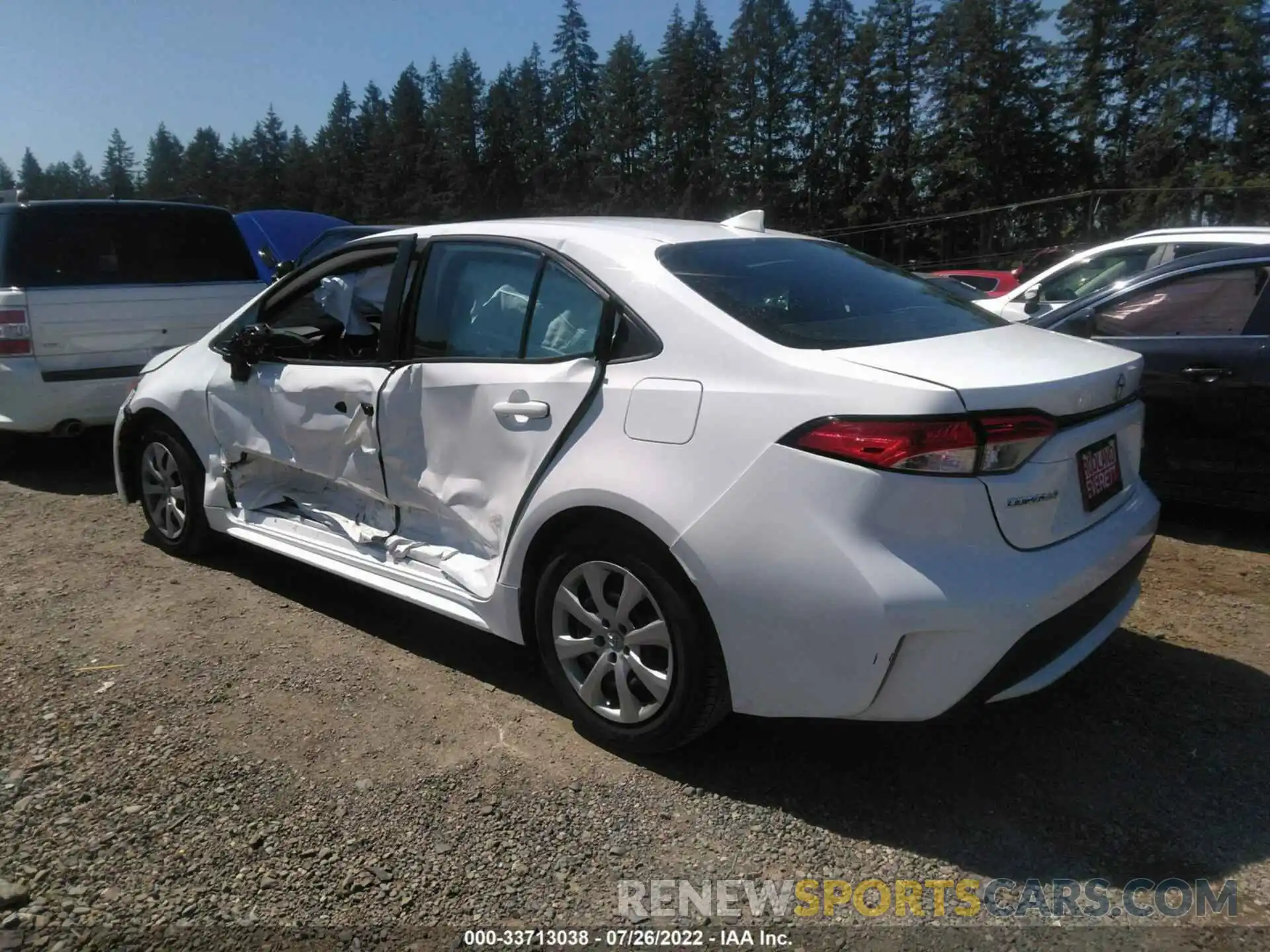 3 Photograph of a damaged car 5YFEPMAE0NP275836 TOYOTA COROLLA 2022