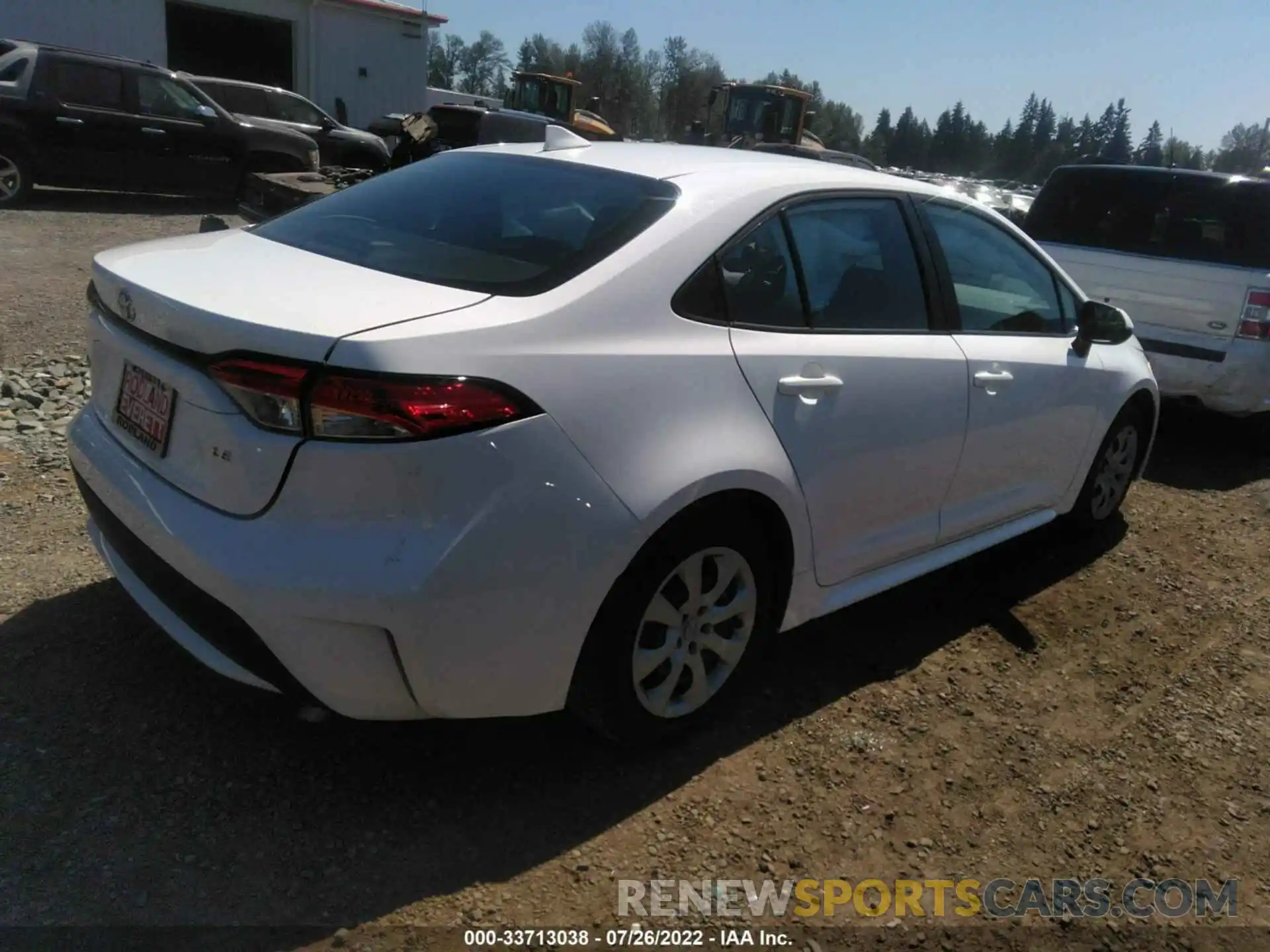 4 Photograph of a damaged car 5YFEPMAE0NP275836 TOYOTA COROLLA 2022