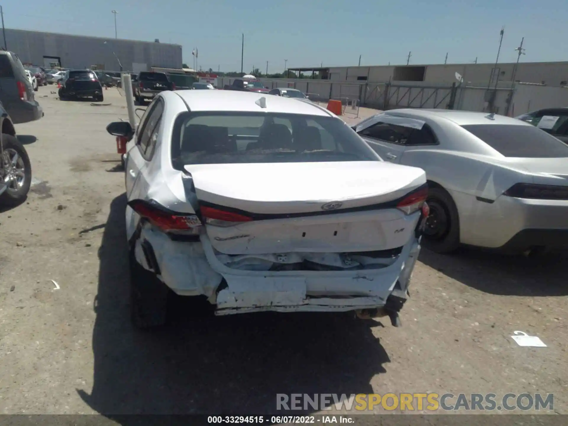 6 Photograph of a damaged car 5YFEPMAE0NP278042 TOYOTA COROLLA 2022