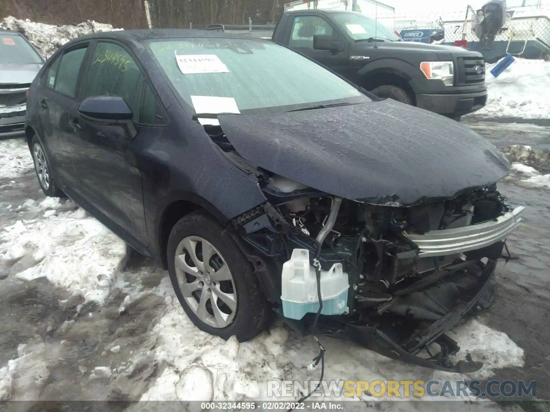 1 Photograph of a damaged car 5YFEPMAE0NP279045 TOYOTA COROLLA 2022