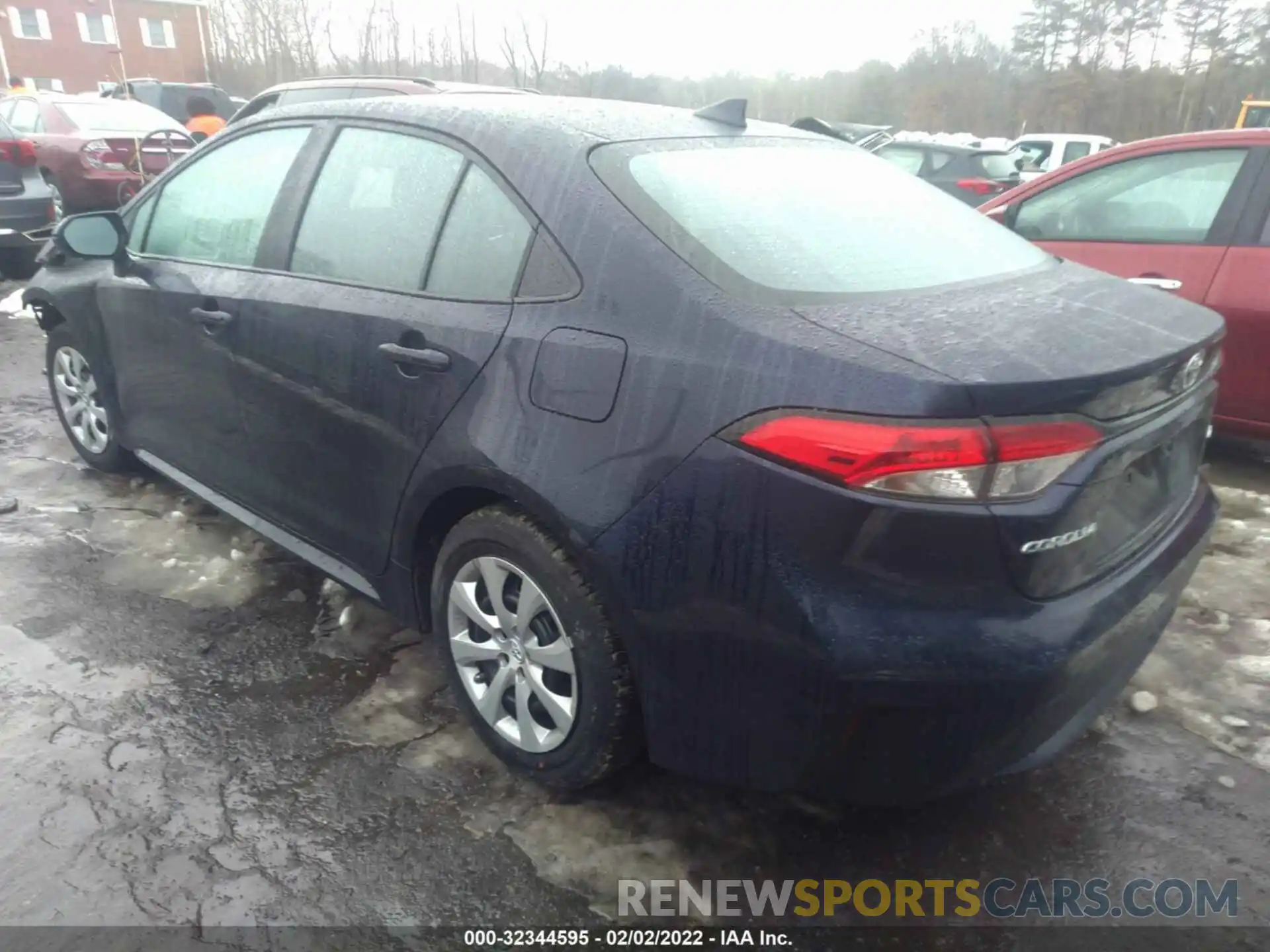 3 Photograph of a damaged car 5YFEPMAE0NP279045 TOYOTA COROLLA 2022