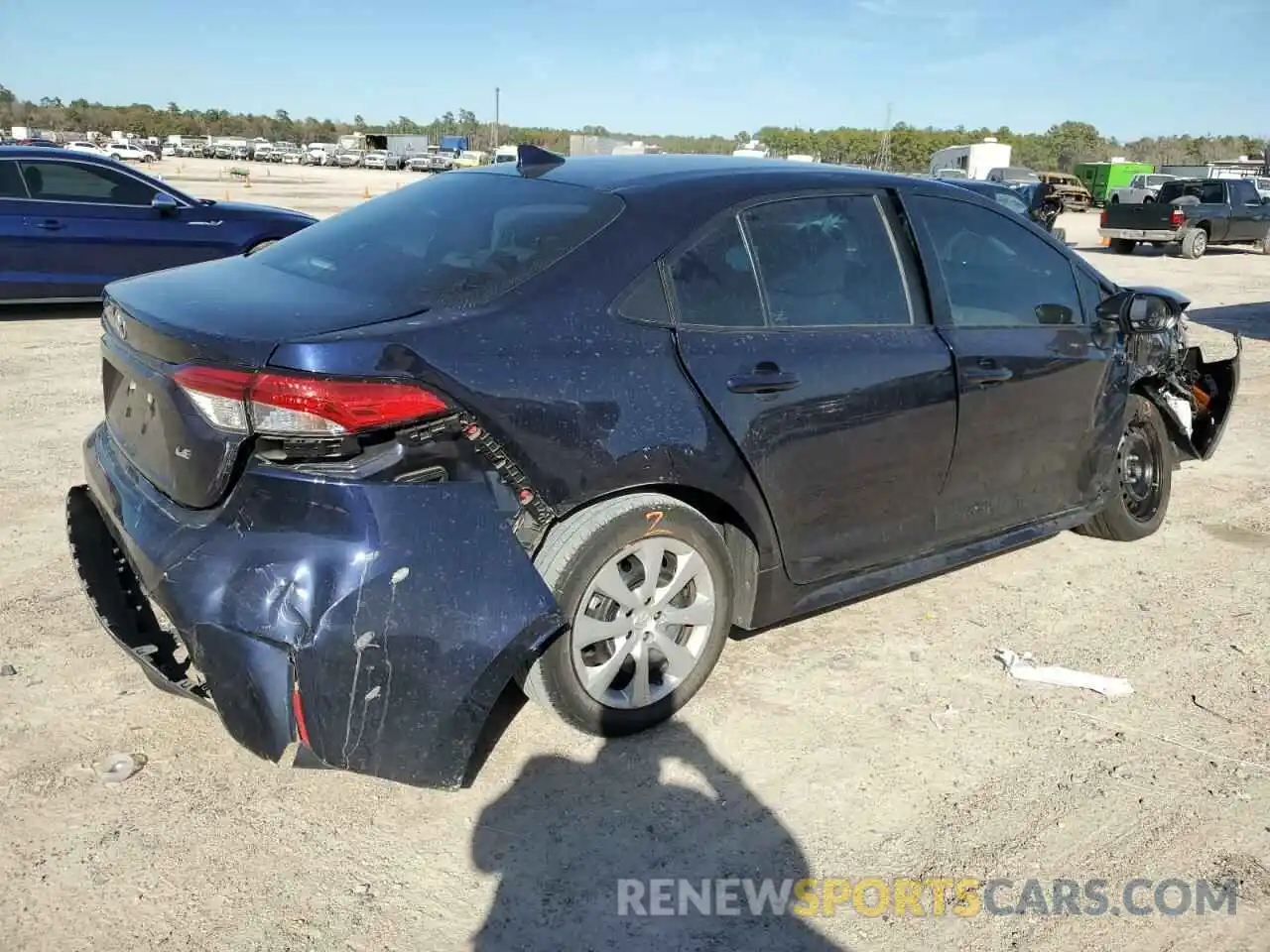 3 Photograph of a damaged car 5YFEPMAE0NP279451 TOYOTA COROLLA 2022