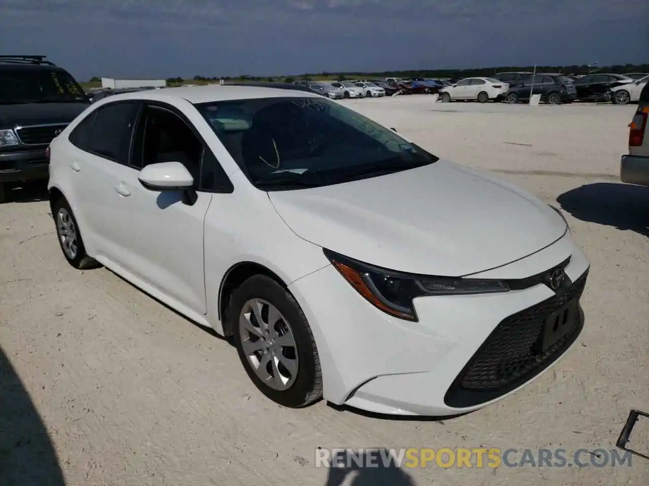 1 Photograph of a damaged car 5YFEPMAE0NP279868 TOYOTA COROLLA 2022