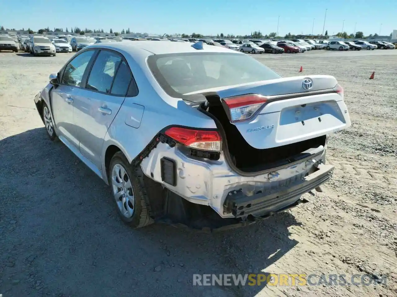 3 Photograph of a damaged car 5YFEPMAE0NP282060 TOYOTA COROLLA 2022