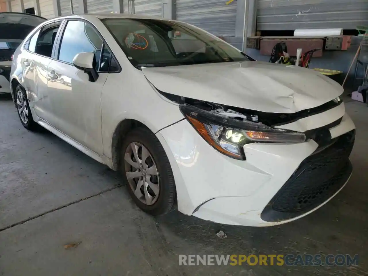 9 Photograph of a damaged car 5YFEPMAE0NP283838 TOYOTA COROLLA 2022