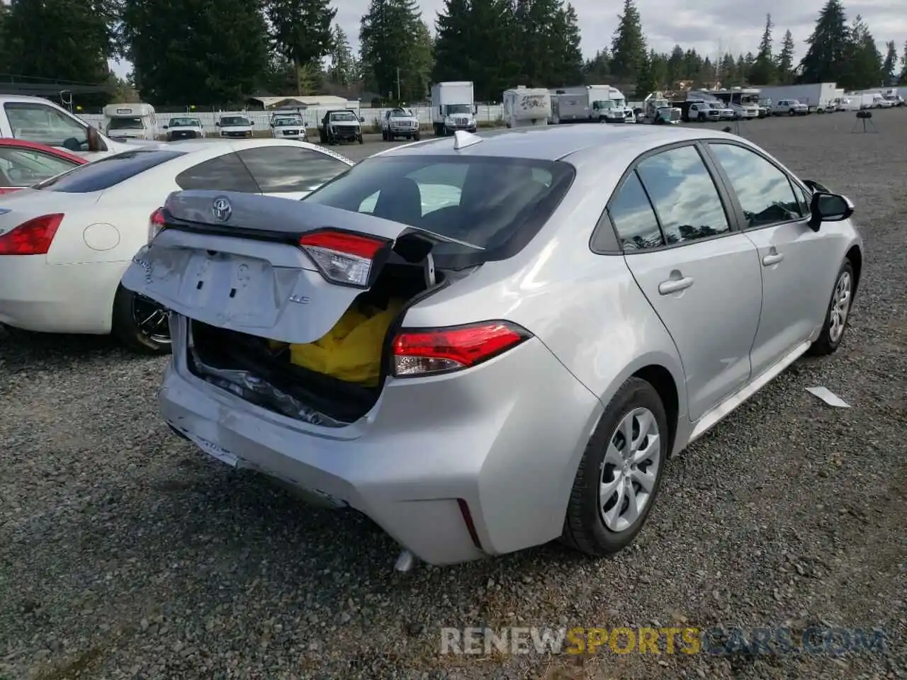 4 Photograph of a damaged car 5YFEPMAE0NP290076 TOYOTA COROLLA 2022