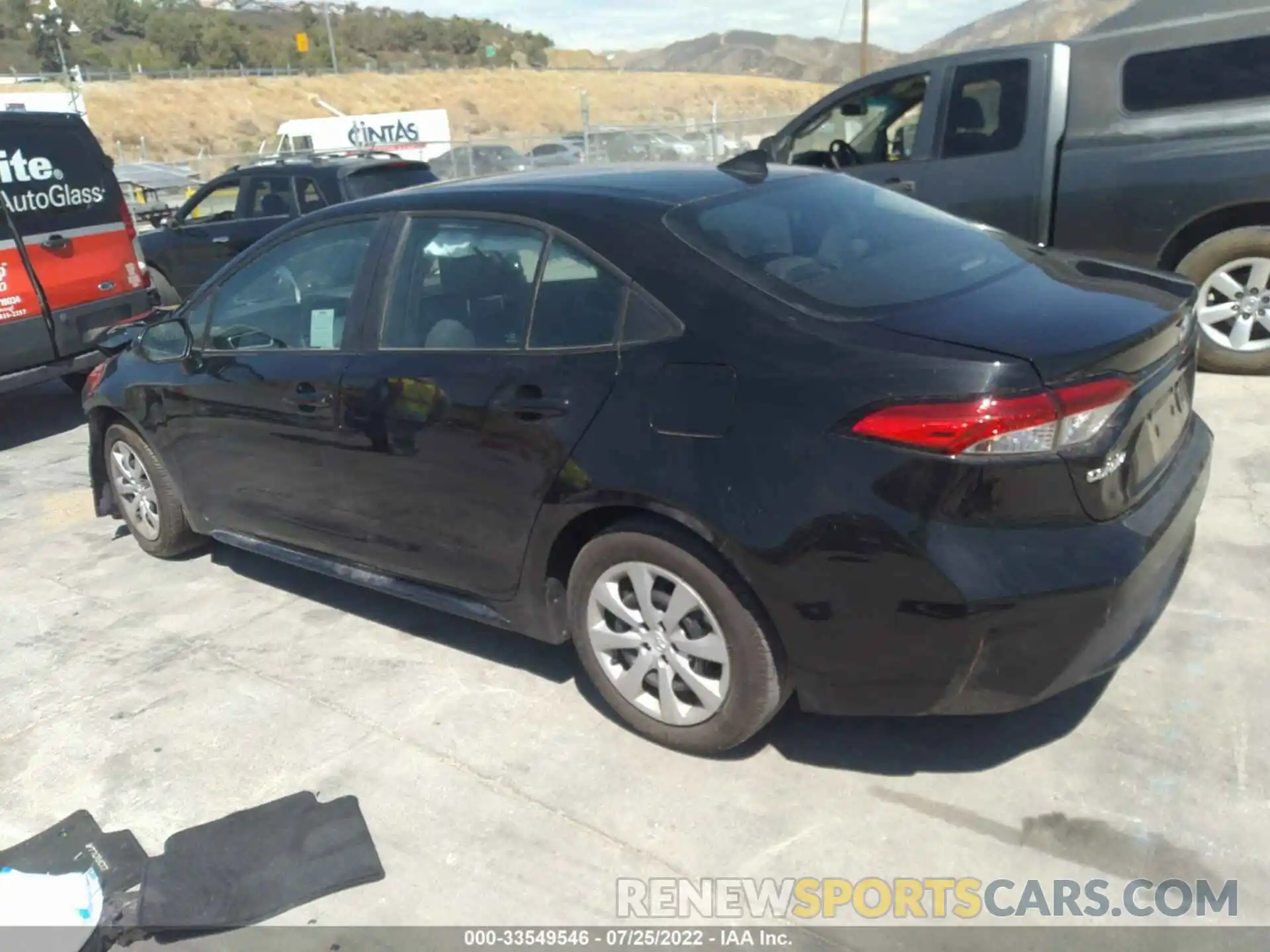 3 Photograph of a damaged car 5YFEPMAE0NP299747 TOYOTA COROLLA 2022