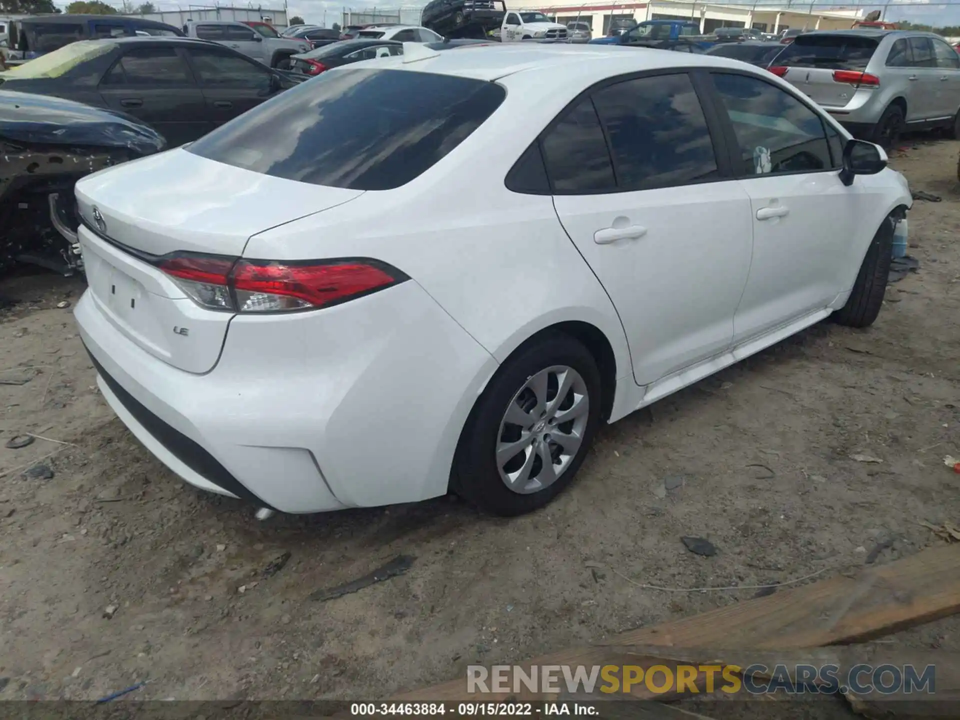 4 Photograph of a damaged car 5YFEPMAE0NP300184 TOYOTA COROLLA 2022