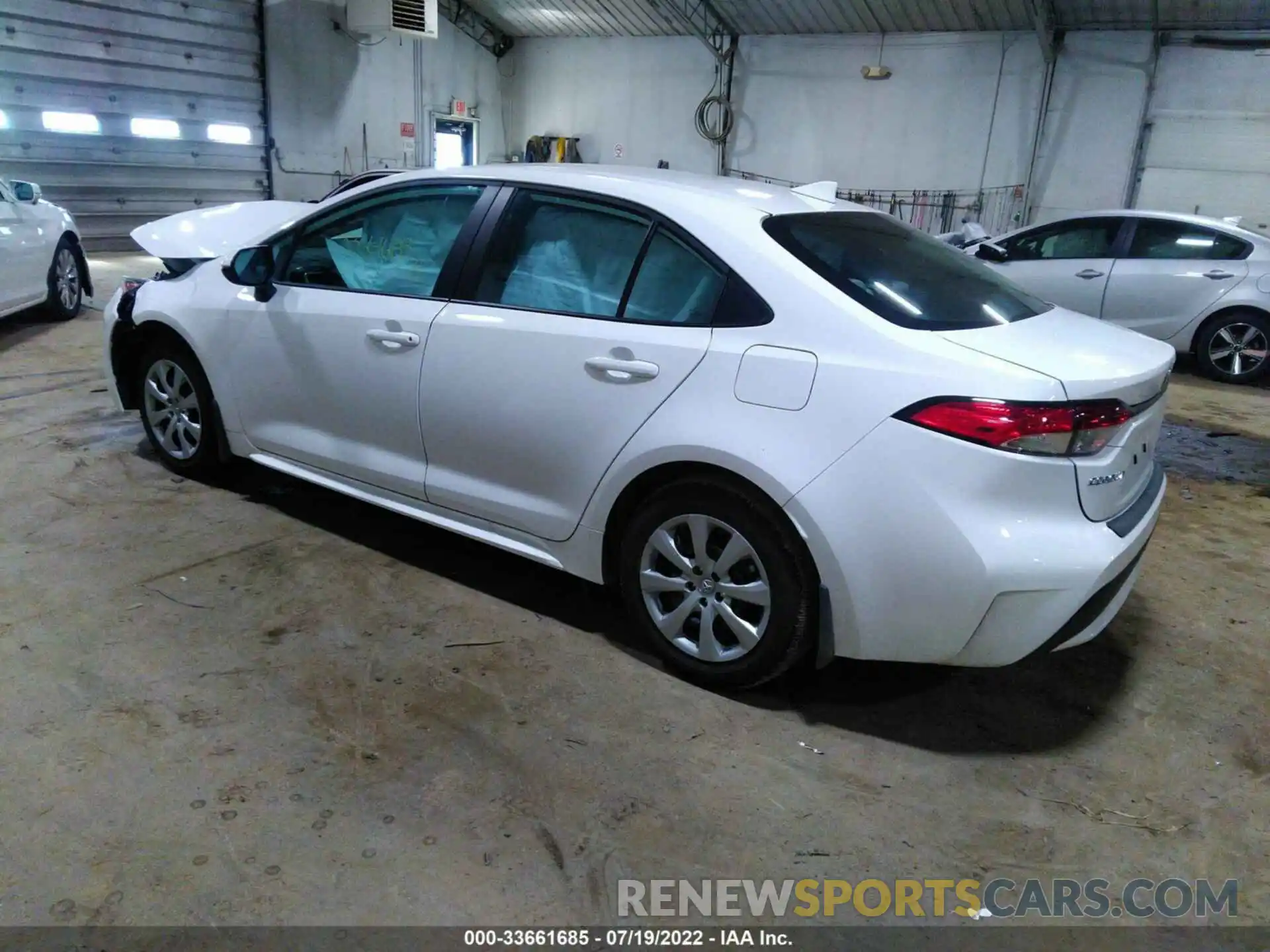 3 Photograph of a damaged car 5YFEPMAE0NP313257 TOYOTA COROLLA 2022