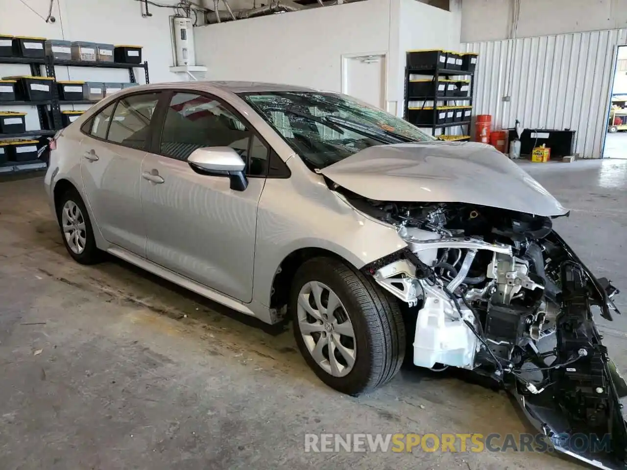 1 Photograph of a damaged car 5YFEPMAE0NP315591 TOYOTA COROLLA 2022