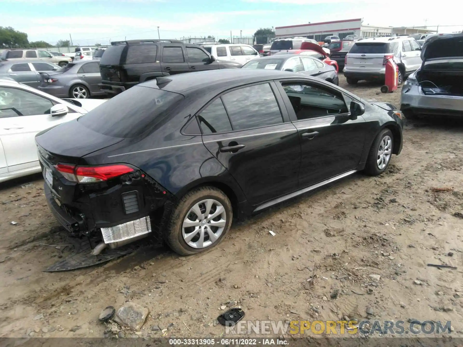 4 Photograph of a damaged car 5YFEPMAE0NP328261 TOYOTA COROLLA 2022