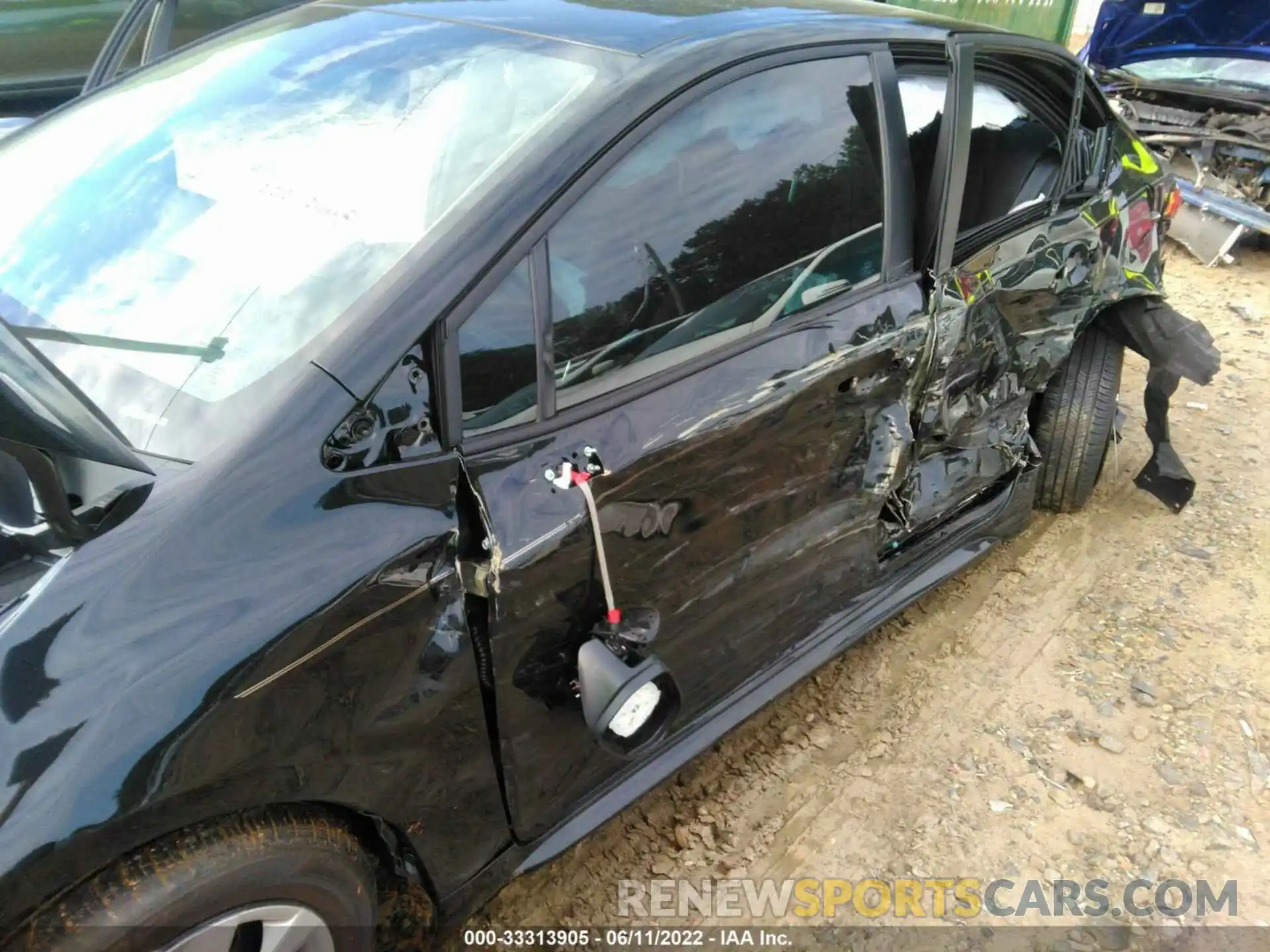 6 Photograph of a damaged car 5YFEPMAE0NP328261 TOYOTA COROLLA 2022