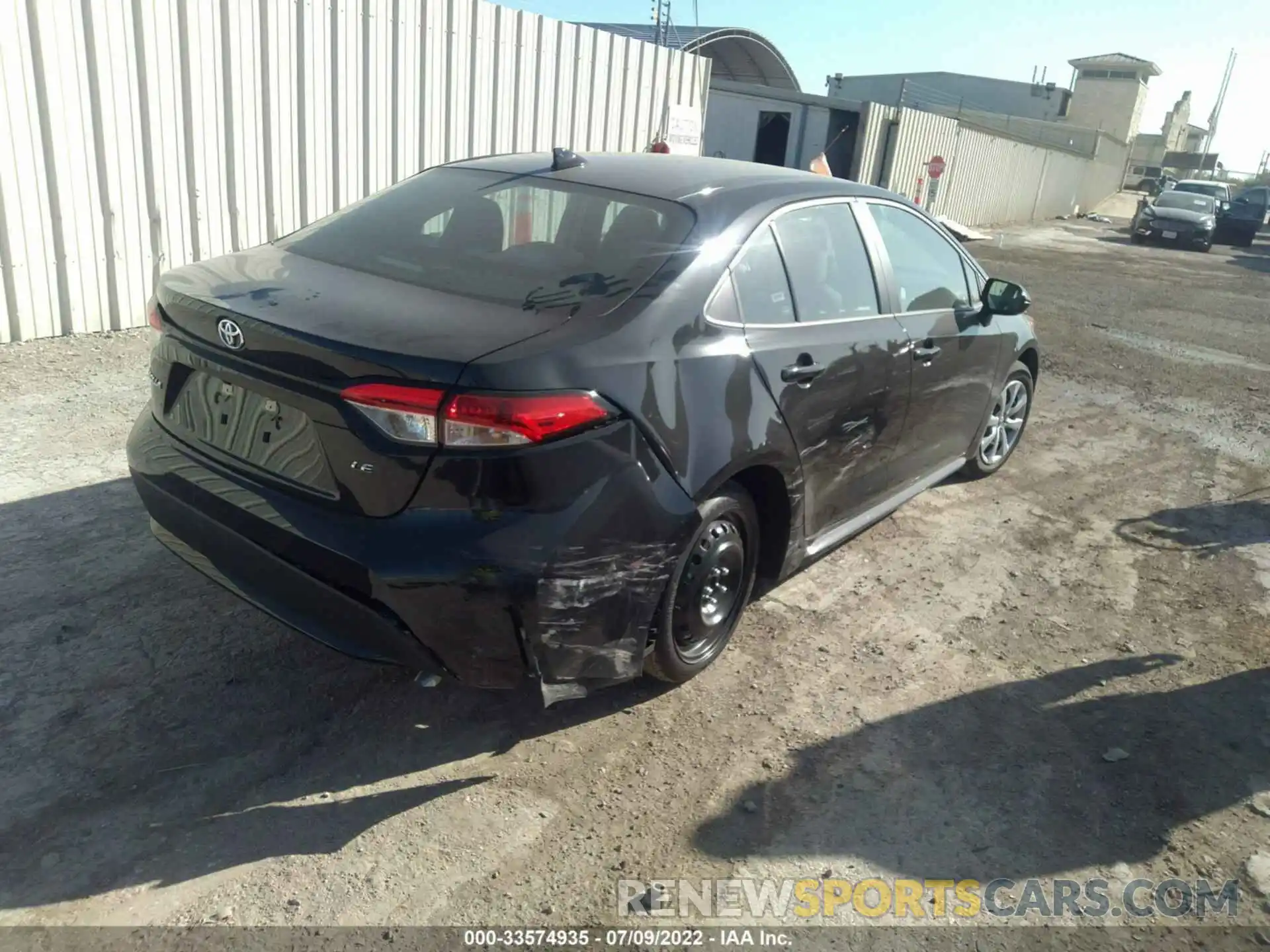 4 Photograph of a damaged car 5YFEPMAE0NP329328 TOYOTA COROLLA 2022