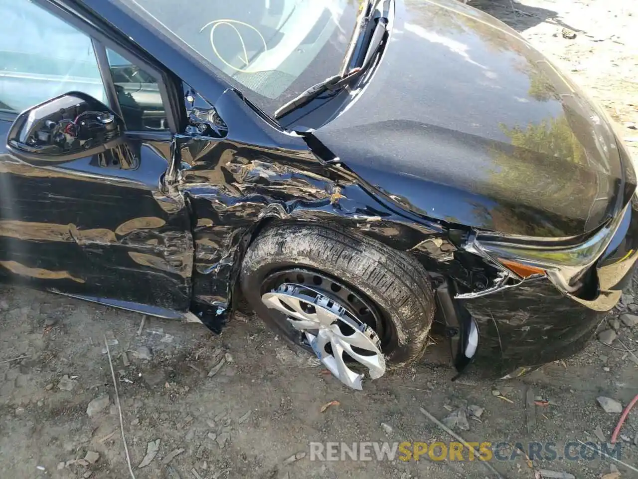 9 Photograph of a damaged car 5YFEPMAE0NP344816 TOYOTA COROLLA 2022