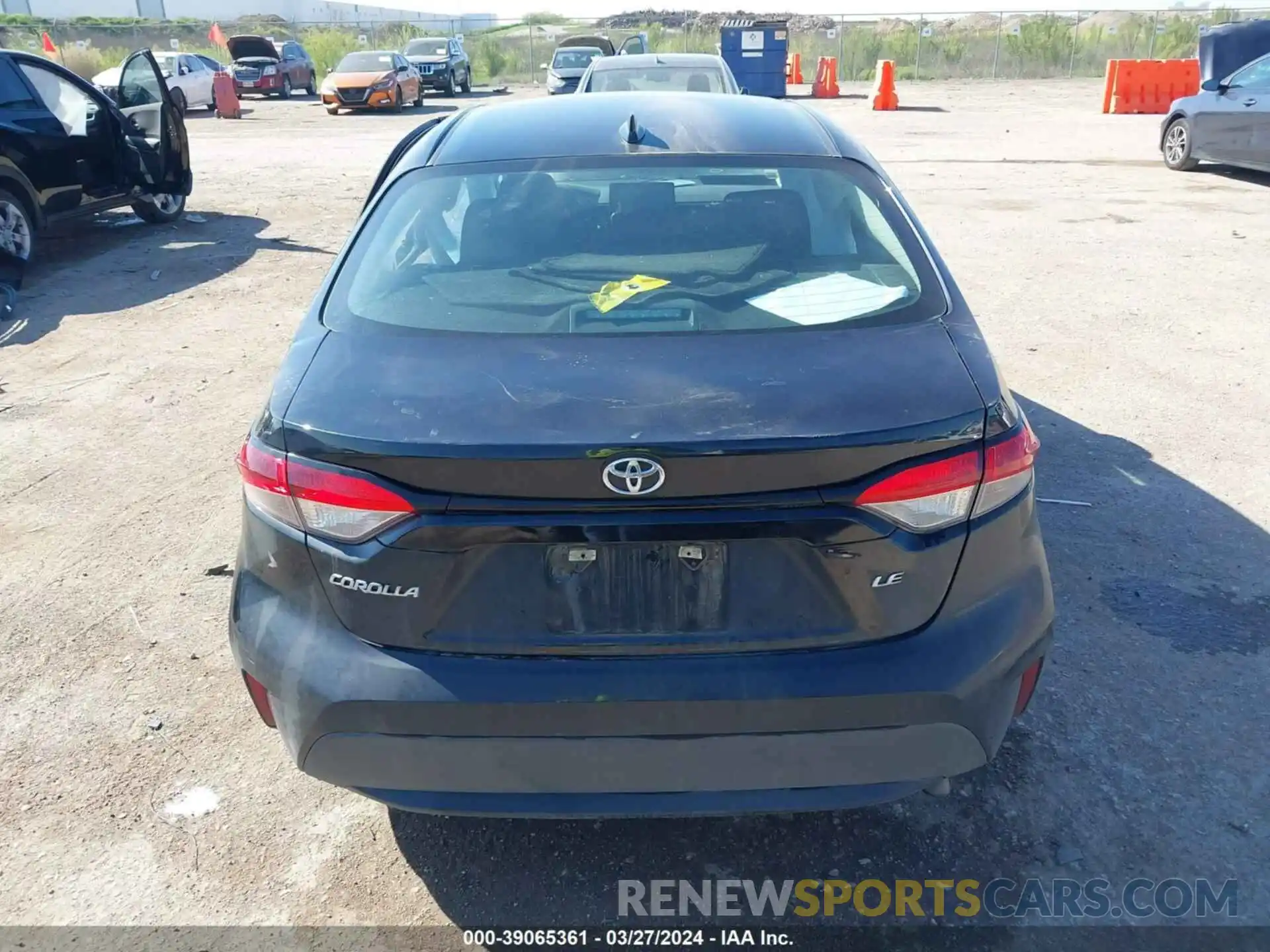 16 Photograph of a damaged car 5YFEPMAE0NP352088 TOYOTA COROLLA 2022