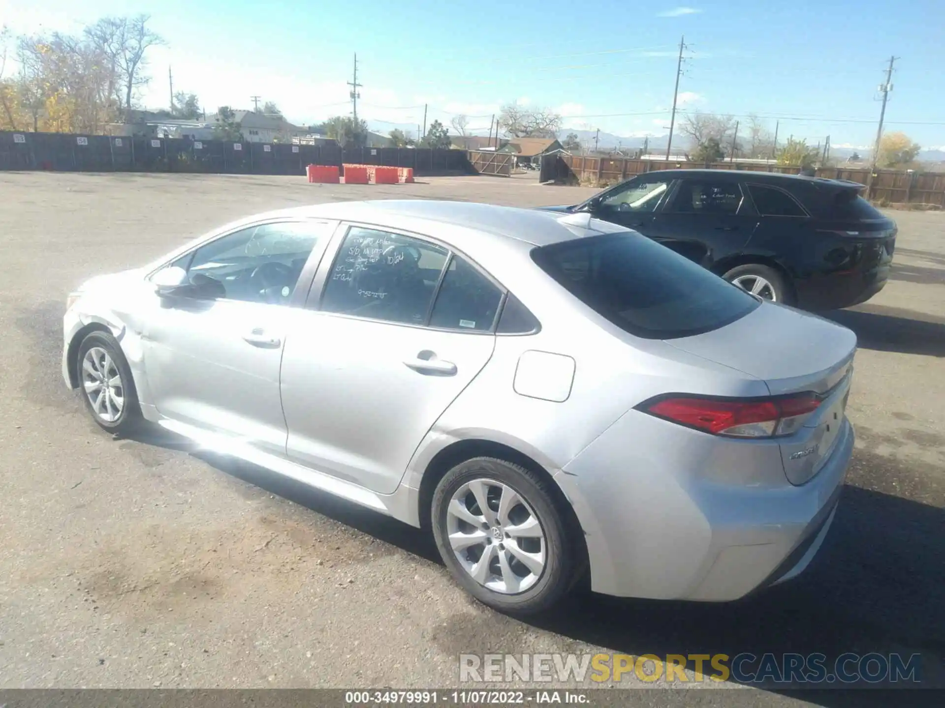 3 Photograph of a damaged car 5YFEPMAE1NP271553 TOYOTA COROLLA 2022