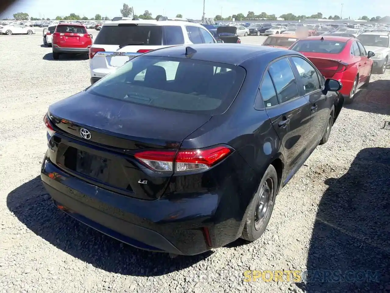 4 Photograph of a damaged car 5YFEPMAE1NP274226 TOYOTA COROLLA 2022