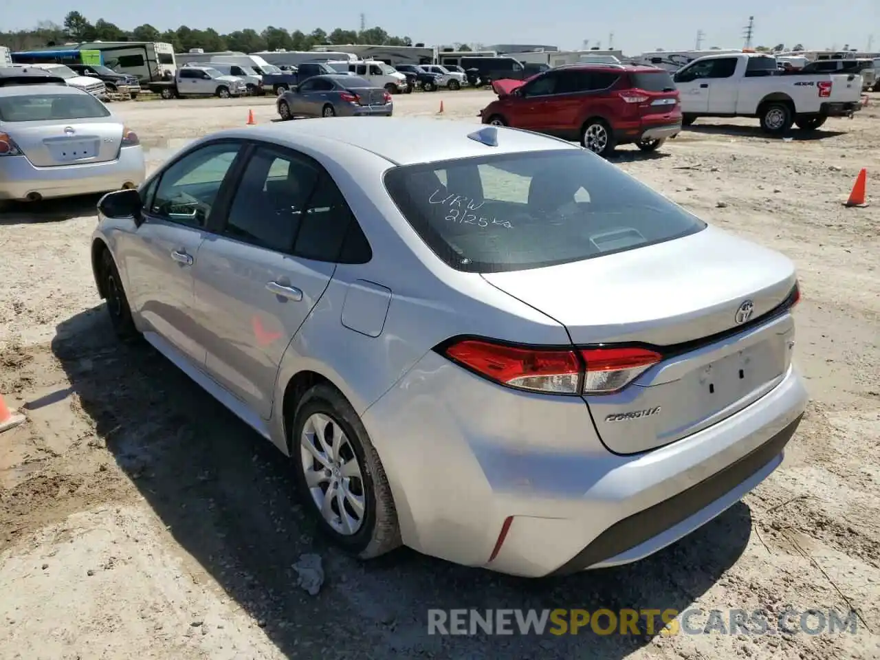 3 Photograph of a damaged car 5YFEPMAE1NP274632 TOYOTA COROLLA 2022