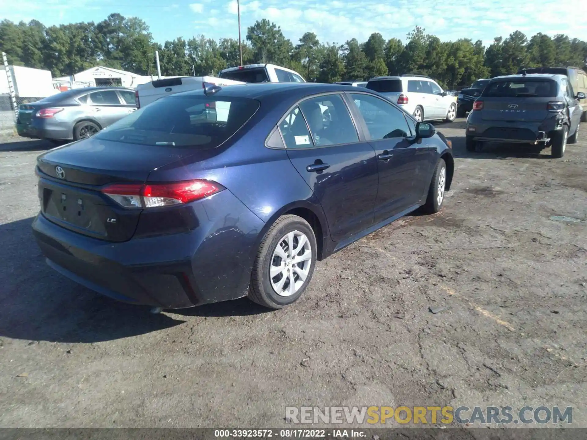 4 Photograph of a damaged car 5YFEPMAE1NP275053 TOYOTA COROLLA 2022