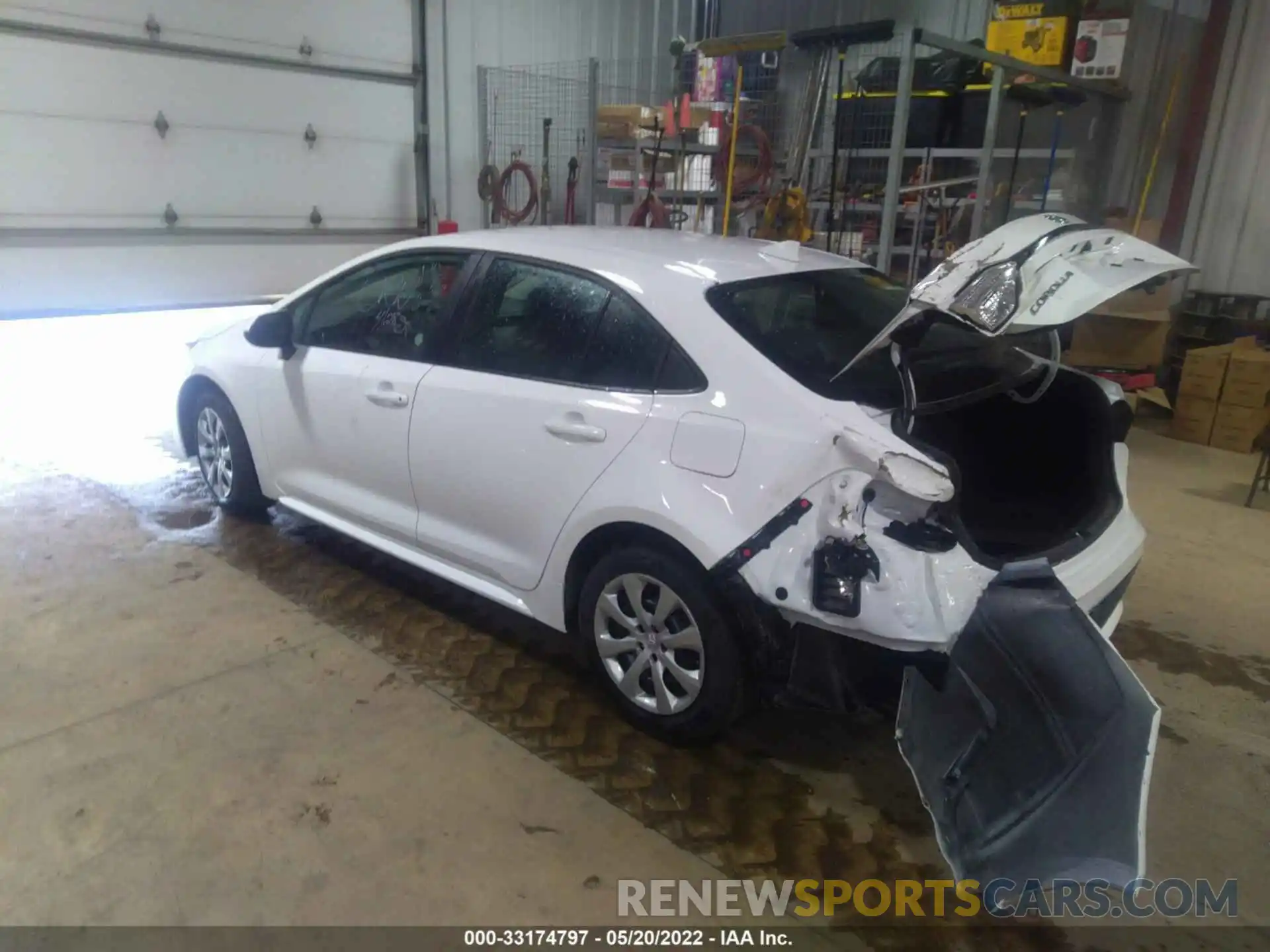 3 Photograph of a damaged car 5YFEPMAE1NP279989 TOYOTA COROLLA 2022