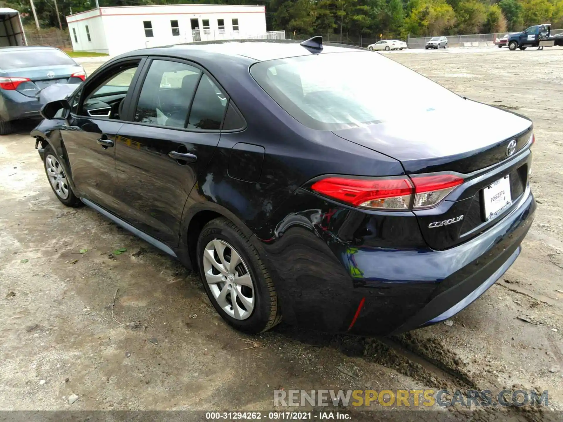 3 Photograph of a damaged car 5YFEPMAE1NP280771 TOYOTA COROLLA 2022