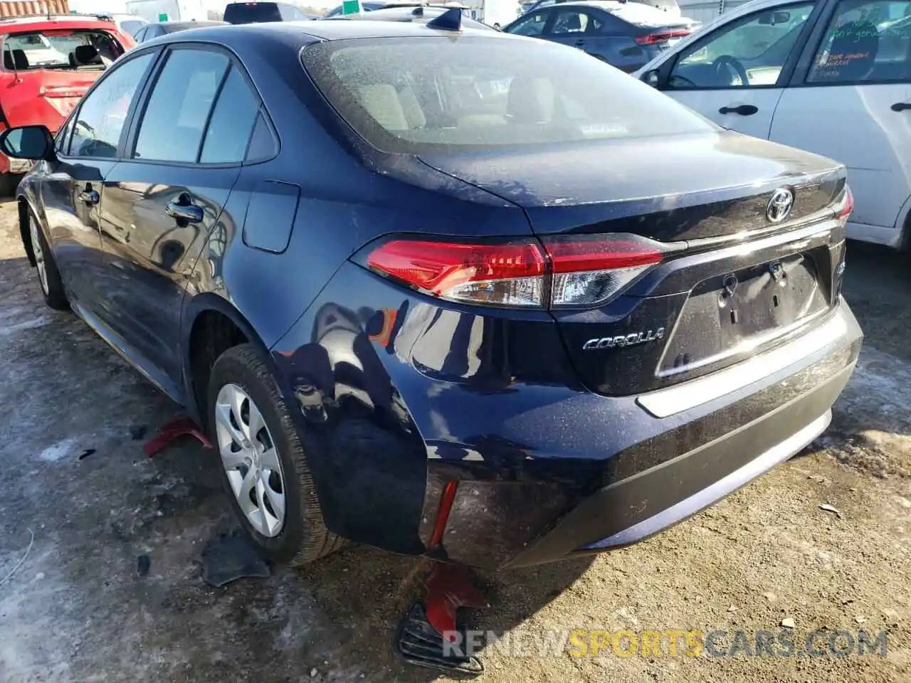 3 Photograph of a damaged car 5YFEPMAE1NP280933 TOYOTA COROLLA 2022