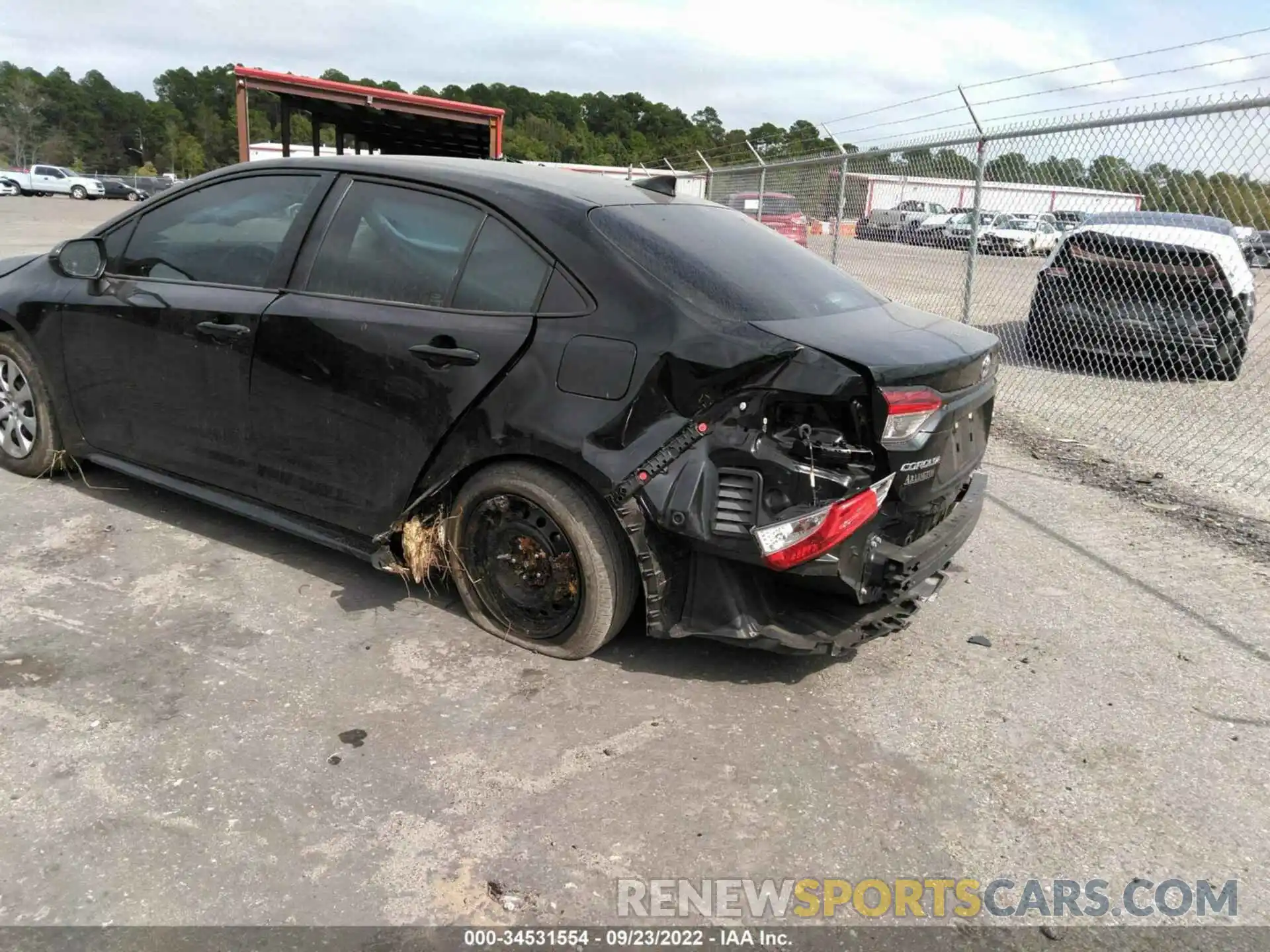 6 Photograph of a damaged car 5YFEPMAE1NP281760 TOYOTA COROLLA 2022