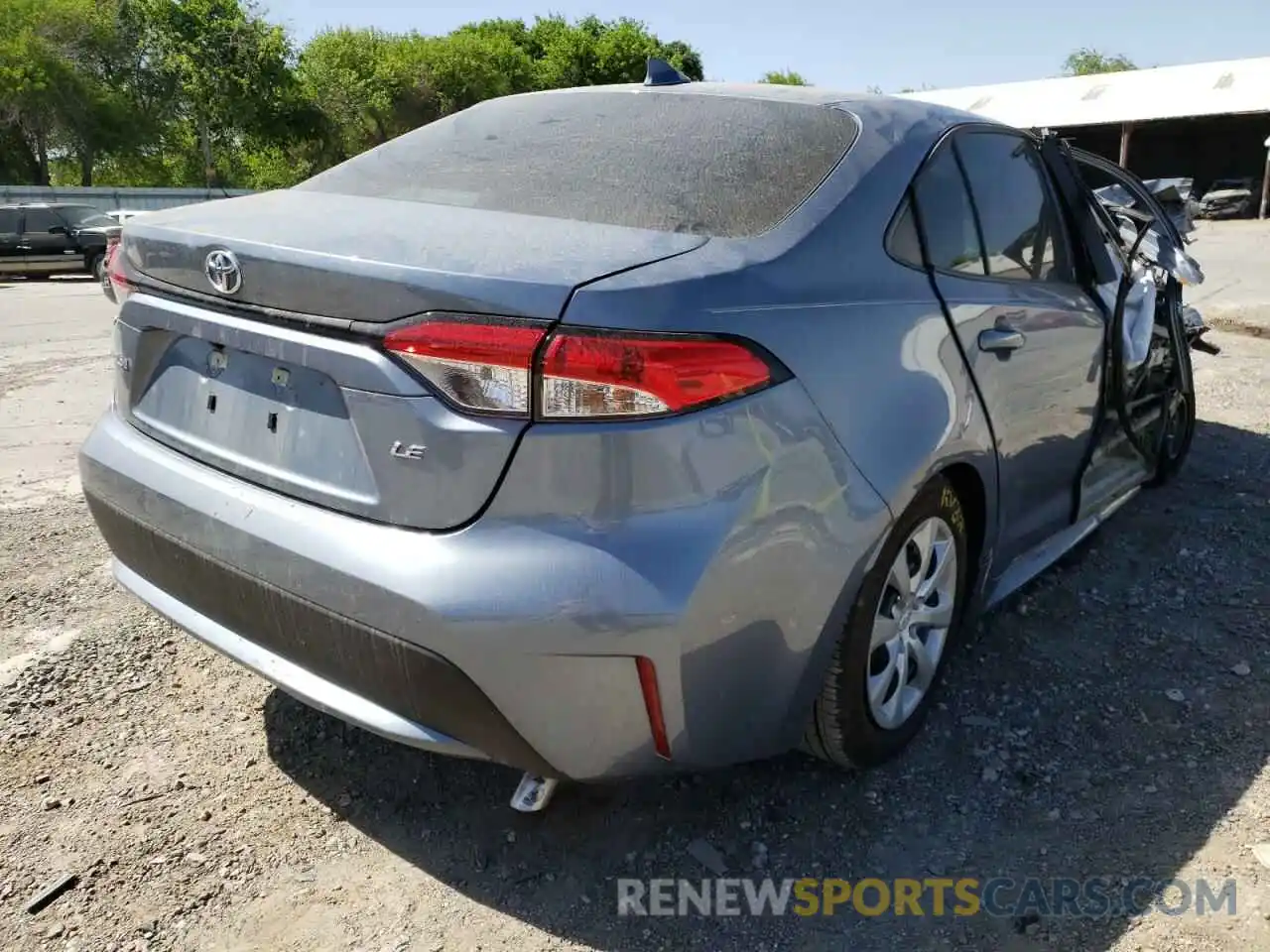 4 Photograph of a damaged car 5YFEPMAE1NP281869 TOYOTA COROLLA 2022