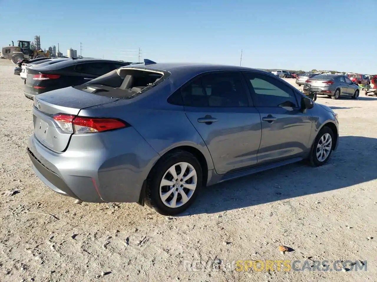 3 Photograph of a damaged car 5YFEPMAE1NP285629 TOYOTA COROLLA 2022