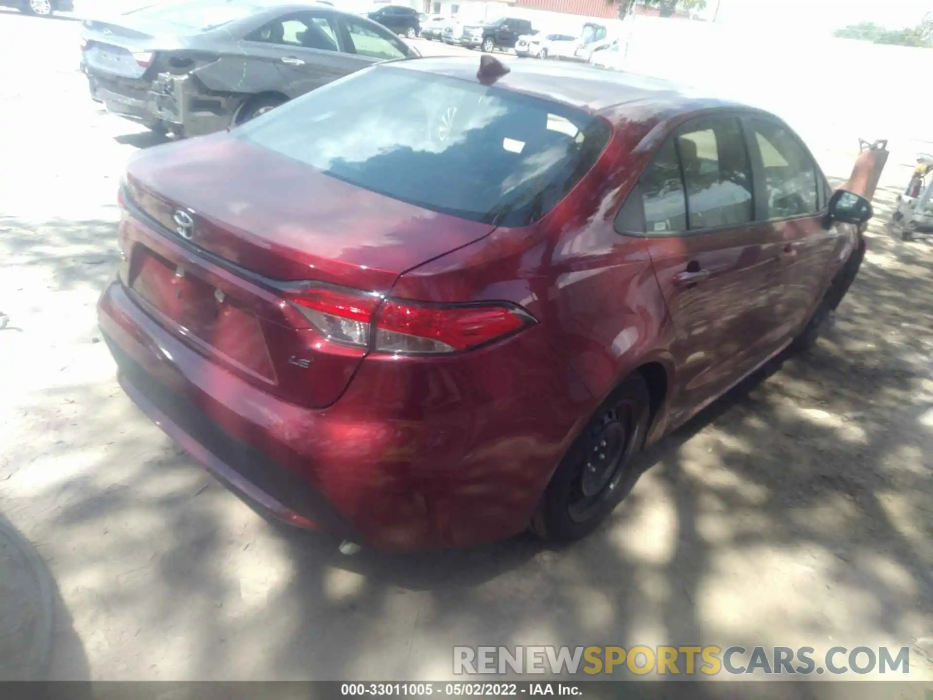 4 Photograph of a damaged car 5YFEPMAE1NP296050 TOYOTA COROLLA 2022