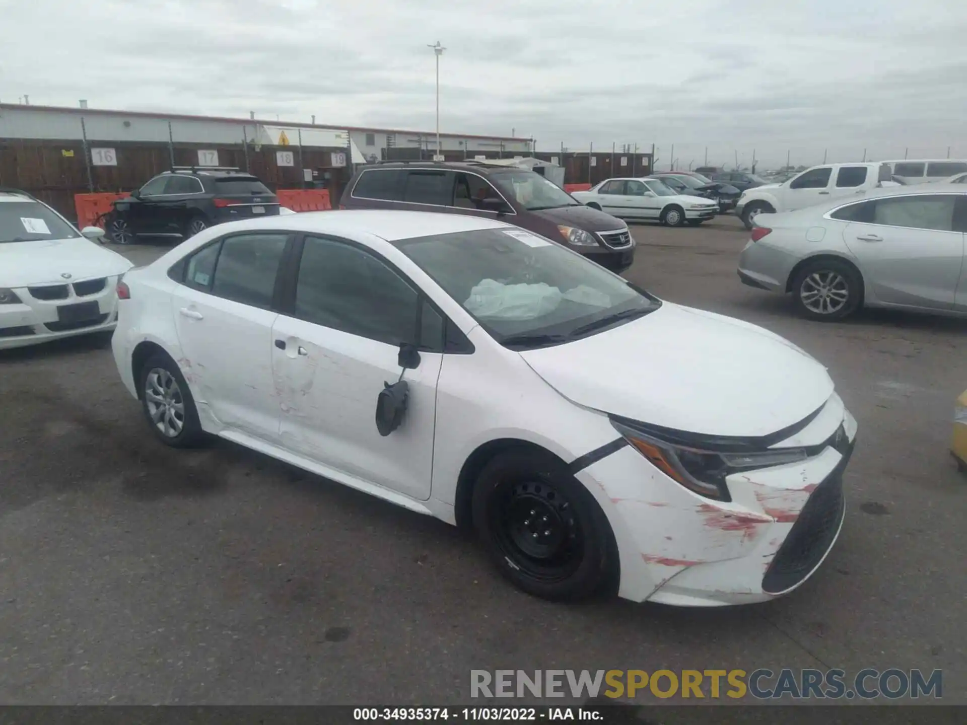 1 Photograph of a damaged car 5YFEPMAE1NP297070 TOYOTA COROLLA 2022